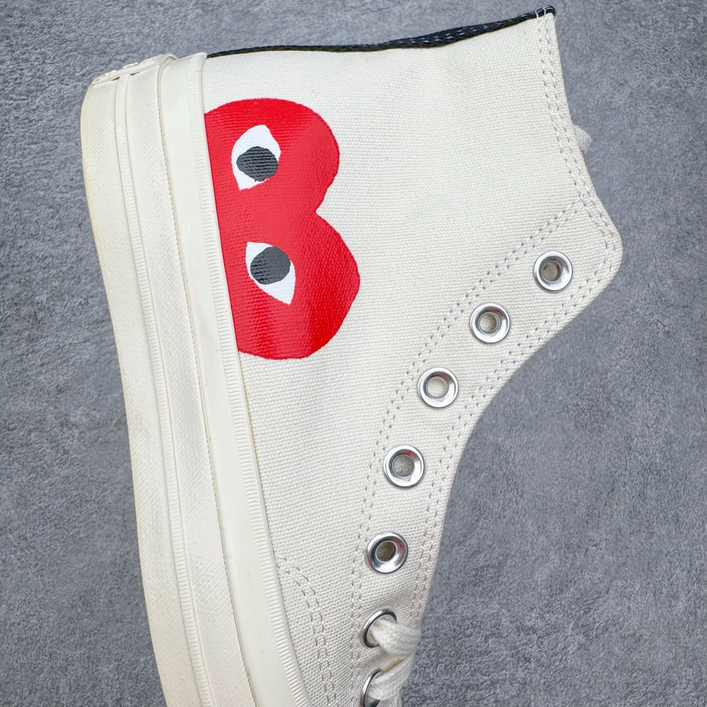图片[6]-＃越南订单 裸鞋圈专属版本 CDG x Converse Chuck Taylor All Star 1970S 川久保玲爱心联名款经典款潮流耐磨帆布鞋 经典永不过时 十年老厂出品 平台正品订单 超稳定的品控清洁度 全套原厂材料配置 原厂硫化工艺 油性扁平尖头 原厂楦头纸板数据 一体化超软蓝底加持 超软EVA鞋垫 后掌灰色缓震胶 脚感一比一还原 耐磨橡胶大底 越南产内外标 原盒黑色吊牌 超高清洁度 随意冲正 如有更好白送 偏大一码 尺码：35 36 36.5 37 37.5 38 39 39.5 40 41 41.5 42 42.5 43 44-选品中心