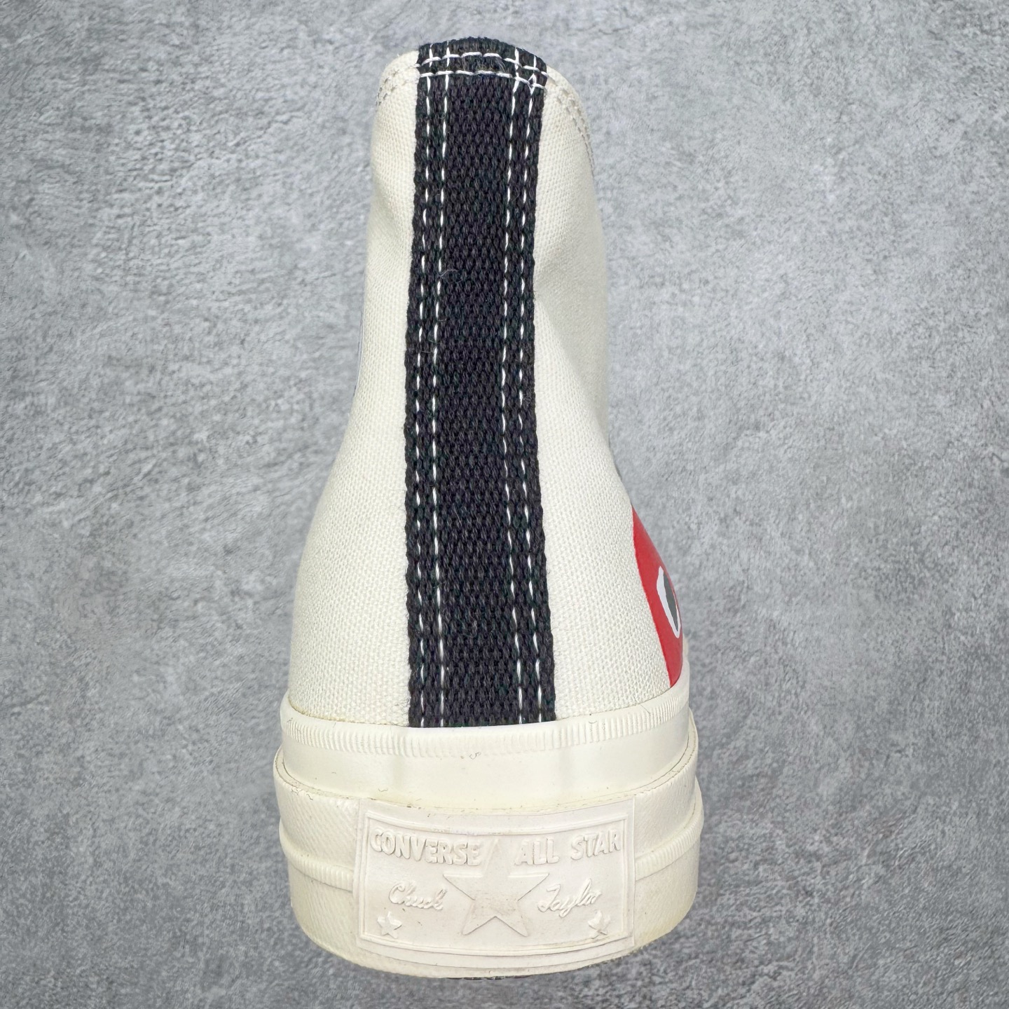 图片[8]-＃越南订单 裸鞋圈专属版本 CDG x Converse Chuck Taylor All Star 1970S 川久保玲爱心联名款经典款潮流耐磨帆布鞋 经典永不过时 十年老厂出品 平台正品订单 超稳定的品控清洁度 全套原厂材料配置 原厂硫化工艺 油性扁平尖头 原厂楦头纸板数据 一体化超软蓝底加持 超软EVA鞋垫 后掌灰色缓震胶 脚感一比一还原 耐磨橡胶大底 越南产内外标 原盒黑色吊牌 超高清洁度 随意冲正 如有更好白送 偏大一码 尺码：35 36 36.5 37 37.5 38 39 39.5 40 41 41.5 42 42.5 43 44-选品中心