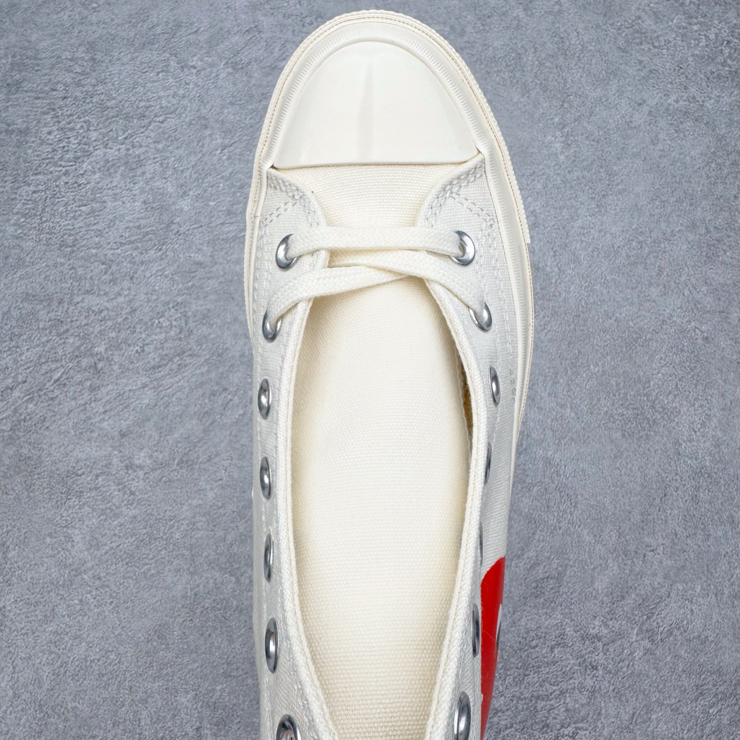 图片[4]-＃越南订单 裸鞋圈专属版本 CDG x Converse Chuck Taylor All Star 1970S 川久保玲爱心联名款经典款潮流耐磨帆布鞋 经典永不过时 十年老厂出品 平台正品订单 超稳定的品控清洁度 全套原厂材料配置 原厂硫化工艺 油性扁平尖头 原厂楦头纸板数据 一体化超软蓝底加持 超软EVA鞋垫 后掌灰色缓震胶 脚感一比一还原 耐磨橡胶大底 越南产内外标 原盒黑色吊牌 超高清洁度 随意冲正 如有更好白送 偏大一码 尺码：35 36 36.5 37 37.5 38 39 39.5 40 41 41.5 42 42.5 43 44-选品中心