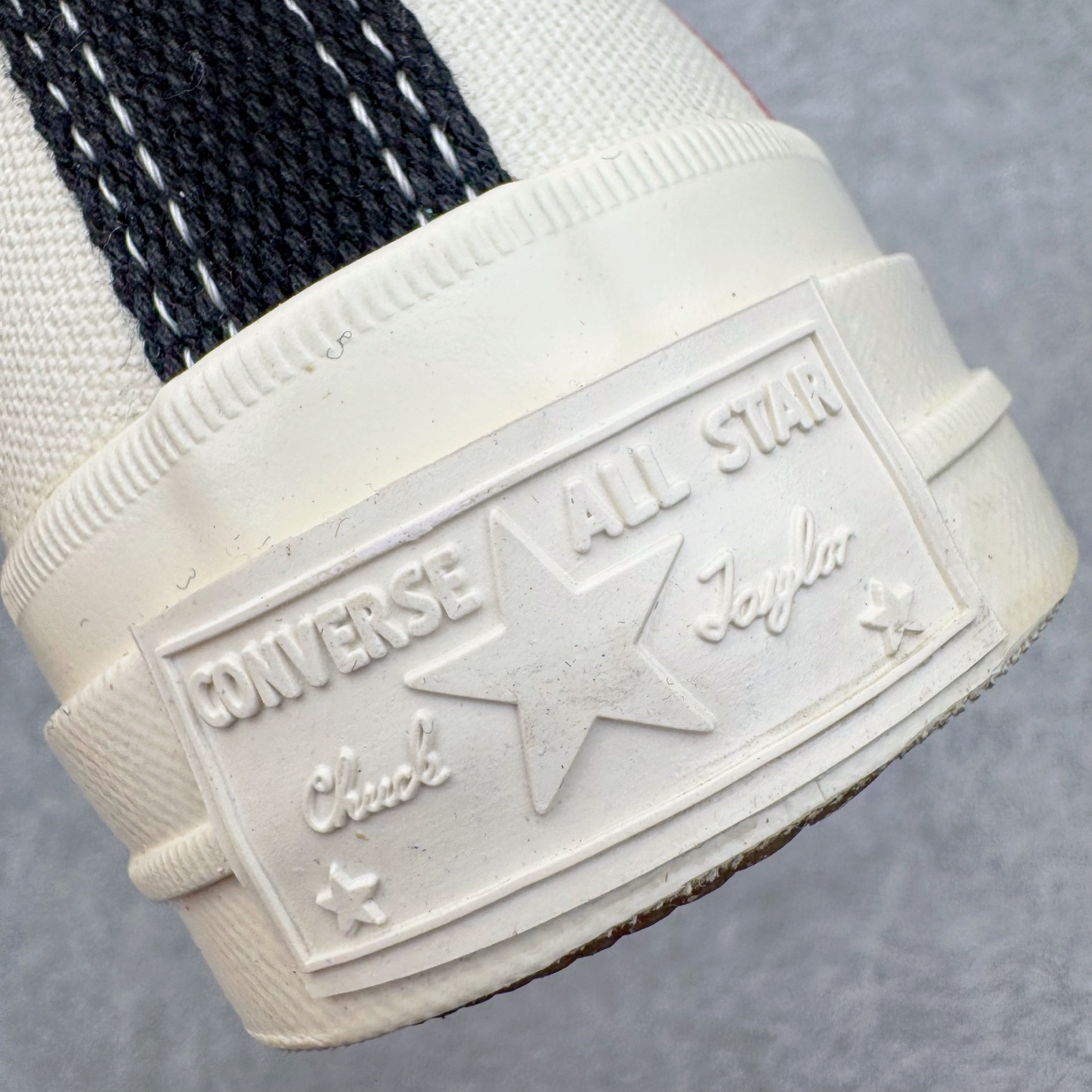 图片[15]-＃越南订单 裸鞋圈专属版本 CDG x Converse Chuck Taylor All Star 1970S 川久保玲爱心联名款经典款潮流耐磨帆布鞋 经典永不过时 十年老厂出品 平台正品订单 超稳定的品控清洁度 全套原厂材料配置 原厂硫化工艺 油性扁平尖头 原厂楦头纸板数据 一体化超软蓝底加持 超软EVA鞋垫 后掌灰色缓震胶 脚感一比一还原 耐磨橡胶大底 越南产内外标 原盒黑色吊牌 超高清洁度 随意冲正 如有更好白送 偏大一码 尺码：35 36 36.5 37 37.5 38 39 39.5 40 41 41.5 42 42.5 43 44-选品中心