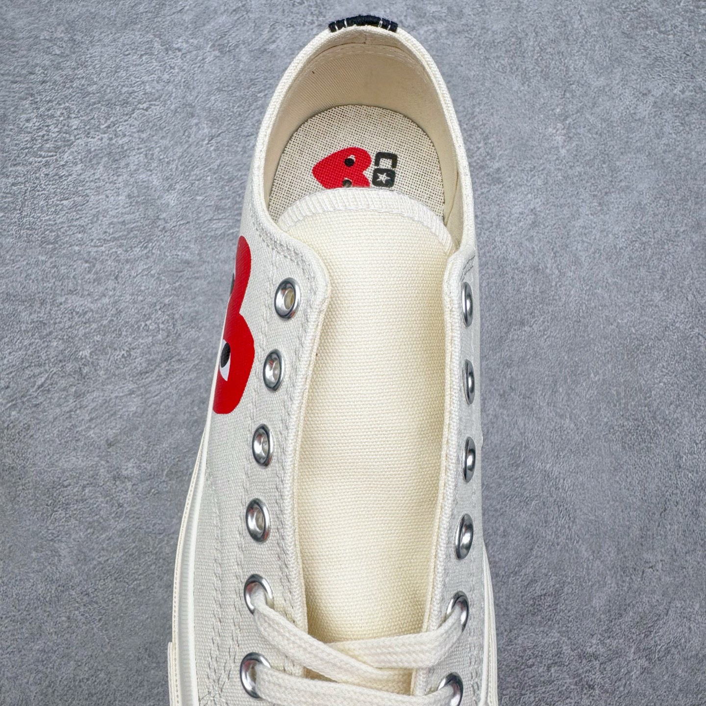 图片[5]-＃越南订单 裸鞋圈专属版本 CDG x Converse Chuck Taylor All Star 1970S 川久保玲爱心联名款经典款潮流耐磨帆布鞋 经典永不过时 十年老厂出品 平台正品订单 超稳定的品控清洁度 全套原厂材料配置 原厂硫化工艺 油性扁平尖头 原厂楦头纸板数据 一体化超软蓝底加持 超软EVA鞋垫 后掌灰色缓震胶 脚感一比一还原 耐磨橡胶大底 越南产内外标 原盒黑色吊牌 超高清洁度 随意冲正 如有更好白送 偏大一码 尺码：35 36 36.5 37 37.5 38 39 39.5 40 41 41.5 42 42.5 43 44-选品中心