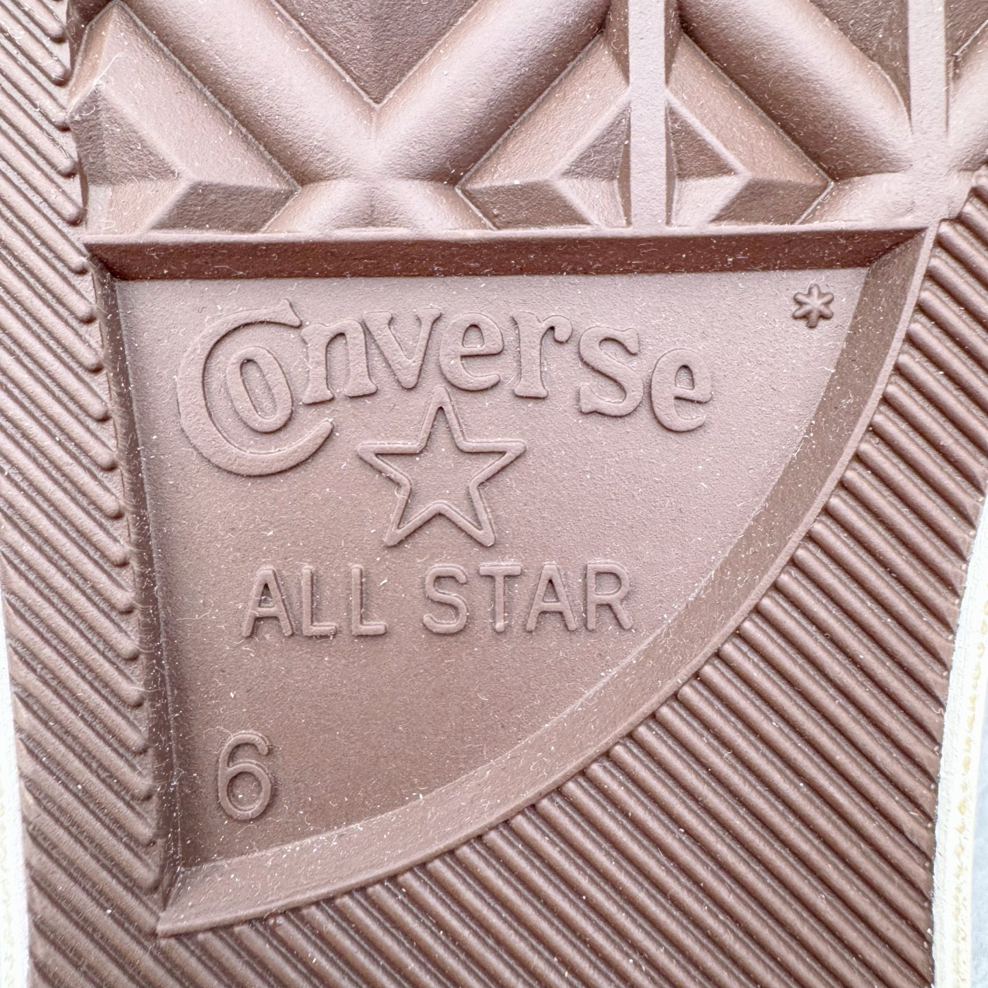 图片[22]-＃越南订单 裸鞋圈专属版本 CDG x Converse Chuck Taylor All Star 1970S 川久保玲爱心联名款经典款潮流耐磨帆布鞋 经典永不过时 十年老厂出品 平台正品订单 超稳定的品控清洁度 全套原厂材料配置 原厂硫化工艺 油性扁平尖头 原厂楦头纸板数据 一体化超软蓝底加持 超软EVA鞋垫 后掌灰色缓震胶 脚感一比一还原 耐磨橡胶大底 越南产内外标 原盒黑色吊牌 超高清洁度 随意冲正 如有更好白送 偏大一码 尺码：35 36 36.5 37 37.5 38 39 39.5 40 41 41.5 42 42.5 43 44-选品中心