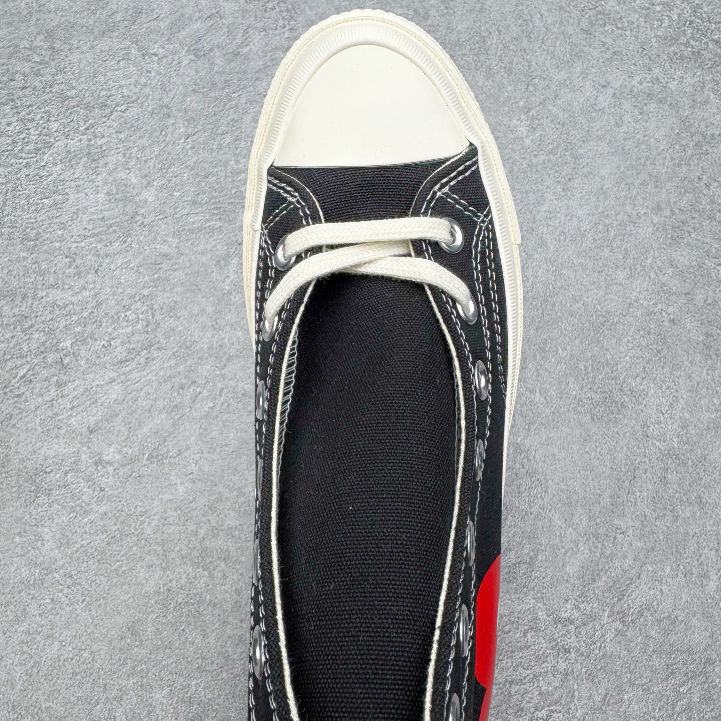 图片[4]-＃越南订单 裸鞋圈专属版本 CDG x Converse Chuck Taylor All Star 1970S 川久保玲爱心联名款经典款潮流耐磨帆布鞋 经典永不过时 十年老厂出品 平台正品订单 超稳定的品控清洁度 全套原厂材料配置 原厂硫化工艺 油性扁平尖头 原厂楦头纸板数据 一体化超软蓝底加持 超软EVA鞋垫 后掌灰色缓震胶 脚感一比一还原 耐磨橡胶大底 越南产内外标 原盒黑色吊牌 超高清洁度 随意冲正 如有更好白送 偏大一码 尺码：35 36 36.5 37 37.5 38 39 39.5 40 41 41.5 42 42.5 43 44-选品中心