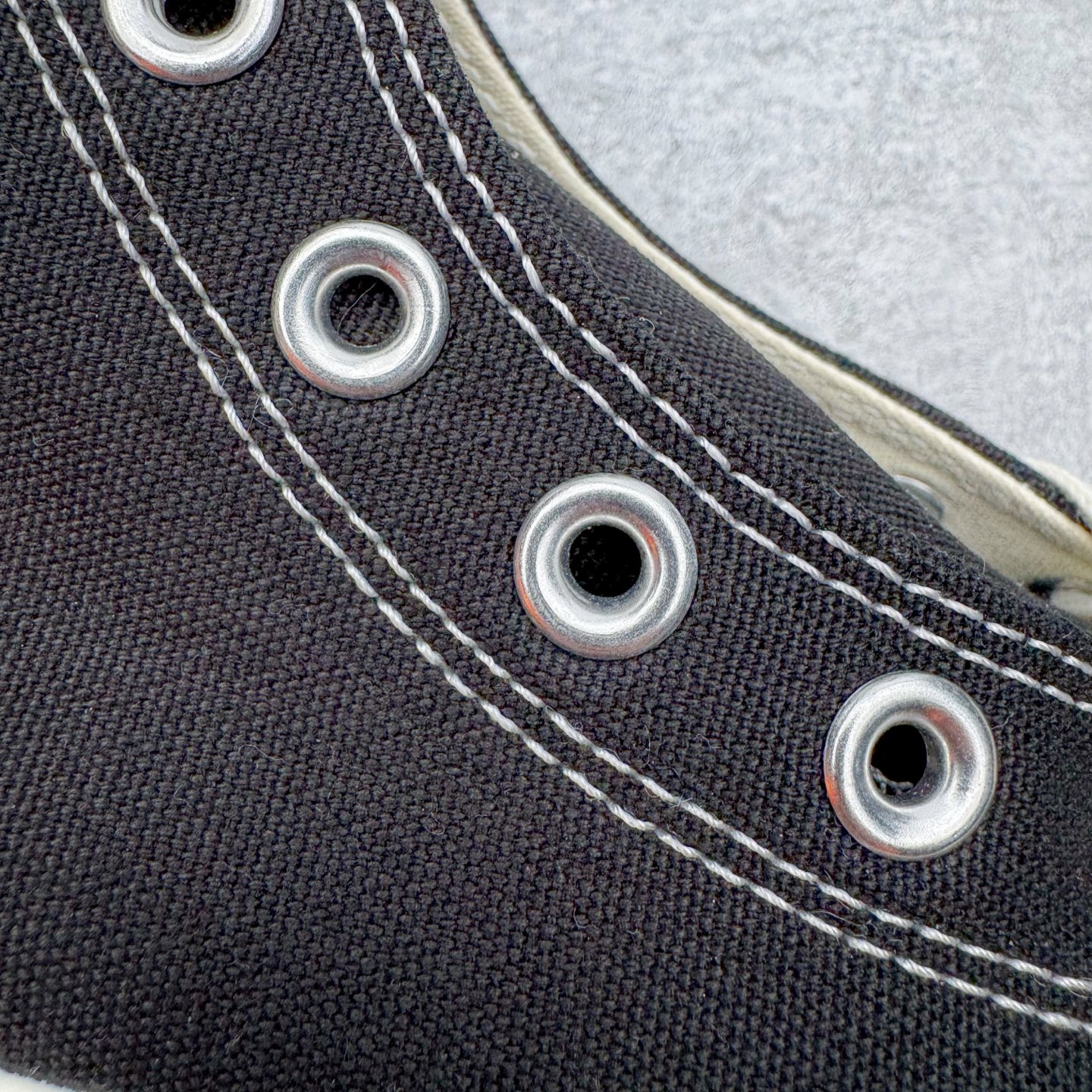 图片[19]-＃越南订单 裸鞋圈专属版本 CDG x Converse Chuck Taylor All Star 1970S 川久保玲爱心联名款经典款潮流耐磨帆布鞋 经典永不过时 十年老厂出品 平台正品订单 超稳定的品控清洁度 全套原厂材料配置 原厂硫化工艺 油性扁平尖头 原厂楦头纸板数据 一体化超软蓝底加持 超软EVA鞋垫 后掌灰色缓震胶 脚感一比一还原 耐磨橡胶大底 越南产内外标 原盒黑色吊牌 超高清洁度 随意冲正 如有更好白送 偏大一码 尺码：35 36 36.5 37 37.5 38 39 39.5 40 41 41.5 42 42.5 43 44-选品中心