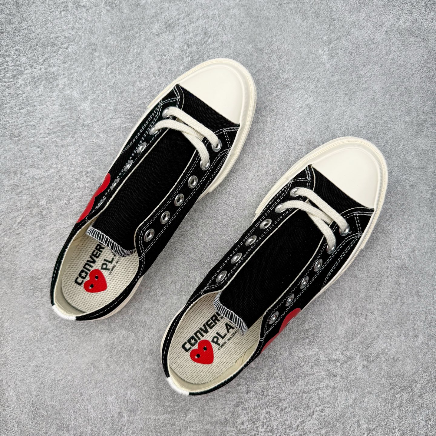 图片[3]-＃越南订单 裸鞋圈专属版本 CDG x Converse Chuck Taylor All Star 1970S 川久保玲爱心联名款经典款潮流耐磨帆布鞋 经典永不过时 十年老厂出品 平台正品订单 超稳定的品控清洁度 全套原厂材料配置 原厂硫化工艺 油性扁平尖头 原厂楦头纸板数据 一体化超软蓝底加持 超软EVA鞋垫 后掌灰色缓震胶 脚感一比一还原 耐磨橡胶大底 越南产内外标 原盒黑色吊牌 超高清洁度 随意冲正 如有更好白送 偏大一码 尺码：35 36 36.5 37 37.5 38 39 39.5 40 41 41.5 42 42.5 43 44-选品中心
