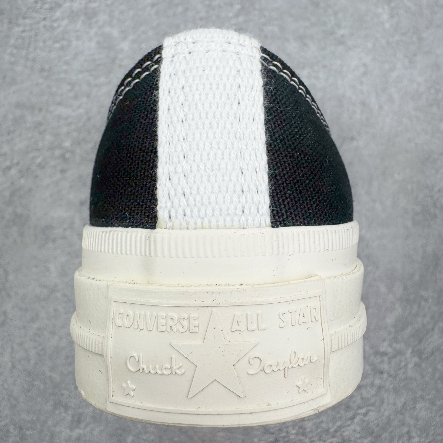 图片[8]-＃越南订单 裸鞋圈专属版本 CDG x Converse Chuck Taylor All Star 1970S 川久保玲爱心联名款经典款潮流耐磨帆布鞋 经典永不过时 十年老厂出品 平台正品订单 超稳定的品控清洁度 全套原厂材料配置 原厂硫化工艺 油性扁平尖头 原厂楦头纸板数据 一体化超软蓝底加持 超软EVA鞋垫 后掌灰色缓震胶 脚感一比一还原 耐磨橡胶大底 越南产内外标 原盒黑色吊牌 超高清洁度 随意冲正 如有更好白送 偏大一码 尺码：35 36 36.5 37 37.5 38 39 39.5 40 41 41.5 42 42.5 43 44-选品中心