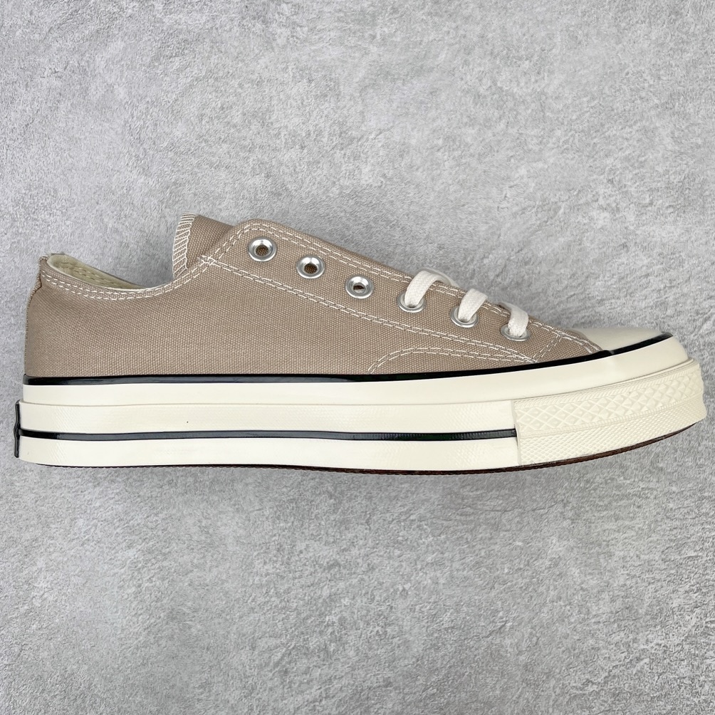 图片[11]-＃越南订单 裸鞋圈专属版本 Converse Chuck All Star 1970S 经典款潮流耐磨帆布鞋 经典永不过时 十年老厂出品 平台正品订单 超稳定的品控清洁度 全套原厂材料配置 原厂硫化工艺 油性扁平尖头 原厂楦头纸板数据 一体化超软蓝底加持 超软EVA鞋垫 后掌灰色缓震胶 脚感一比一还原 耐磨橡胶大底 越南产内外标 原盒黑色吊牌 超高清洁度 随意冲正 如有更好白送 偏大一码 尺码：35 36 36.5 37 37.5 38 39 39.5 40 41 41.5 42 42.5 43 44 CDG-选品中心