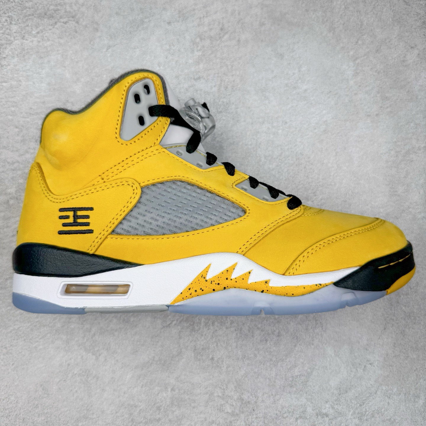 图片[5]-＃PK纯原 Air Jordan AJ5 Retro SZ原厂全套原楦原纸板磨具开发 原厂皮料加持 原厂港宝加持定型后跟R度完美 同源原厂电绣 飞人针数密度立体效果一致 原厂拉帮手法 原厂配置纸衬高频鞋盒 原厂指令配双鞋带 原厂TPU网格鞋带扣 超高鞋面清洁度 最高QC检验标准 控制溢胶瑕疵 到手可放心比对发售原鞋 上脚百分百充正驾驭 尺码：40 40.5 41 42 42.5 43 44 44.5 45 46 47.5-选品中心