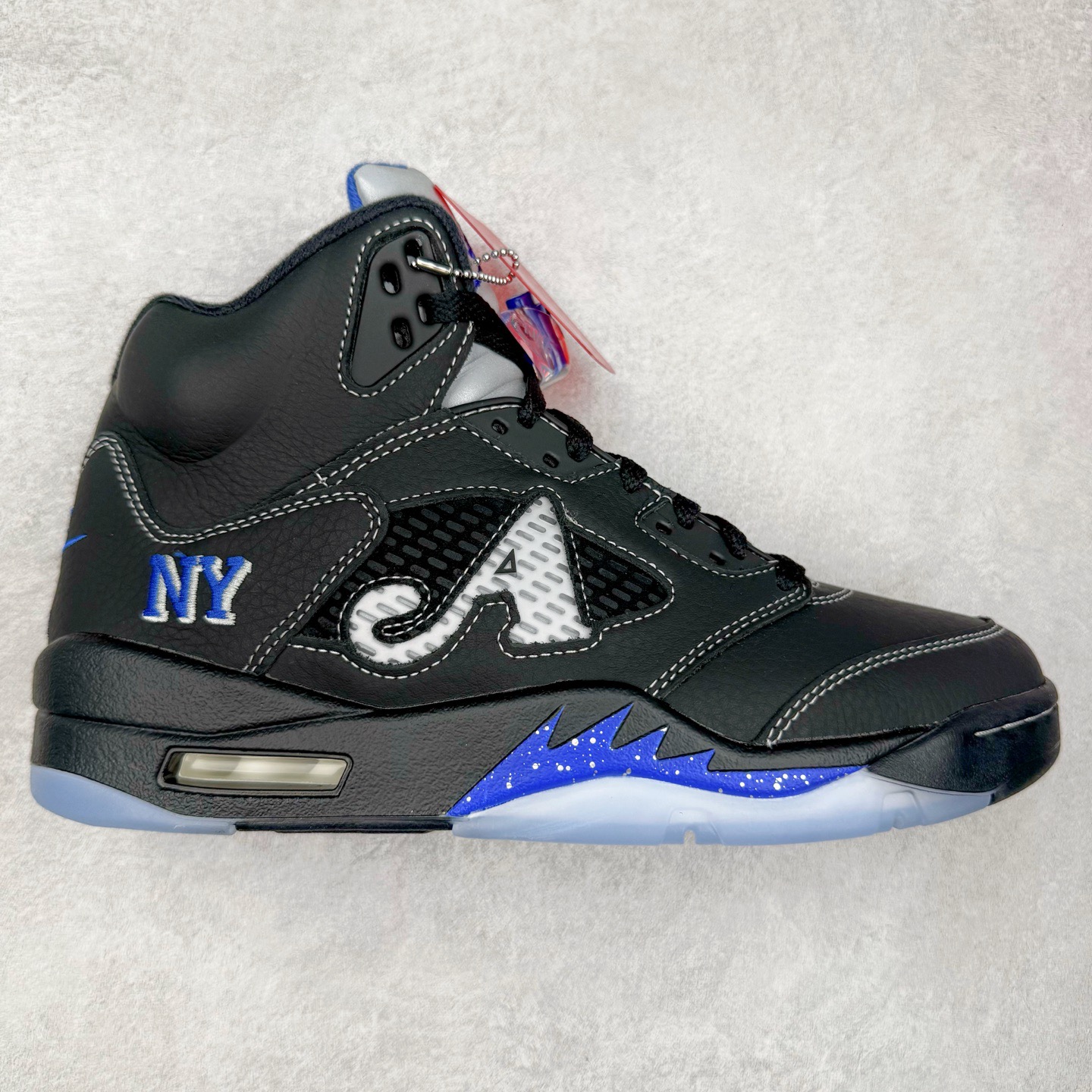 图片[7]-＃PK纯原 Air Jordan AJ5 Retro SZ原厂全套原楦原纸板磨具开发 原厂皮料加持 原厂港宝加持定型后跟R度完美 同源原厂电绣 飞人针数密度立体效果一致 原厂拉帮手法 原厂配置纸衬高频鞋盒 原厂指令配双鞋带 原厂TPU网格鞋带扣 超高鞋面清洁度 最高QC检验标准 控制溢胶瑕疵 到手可放心比对发售原鞋 上脚百分百充正驾驭 尺码：40 40.5 41 42 42.5 43 44 44.5 45 46 47.5-选品中心