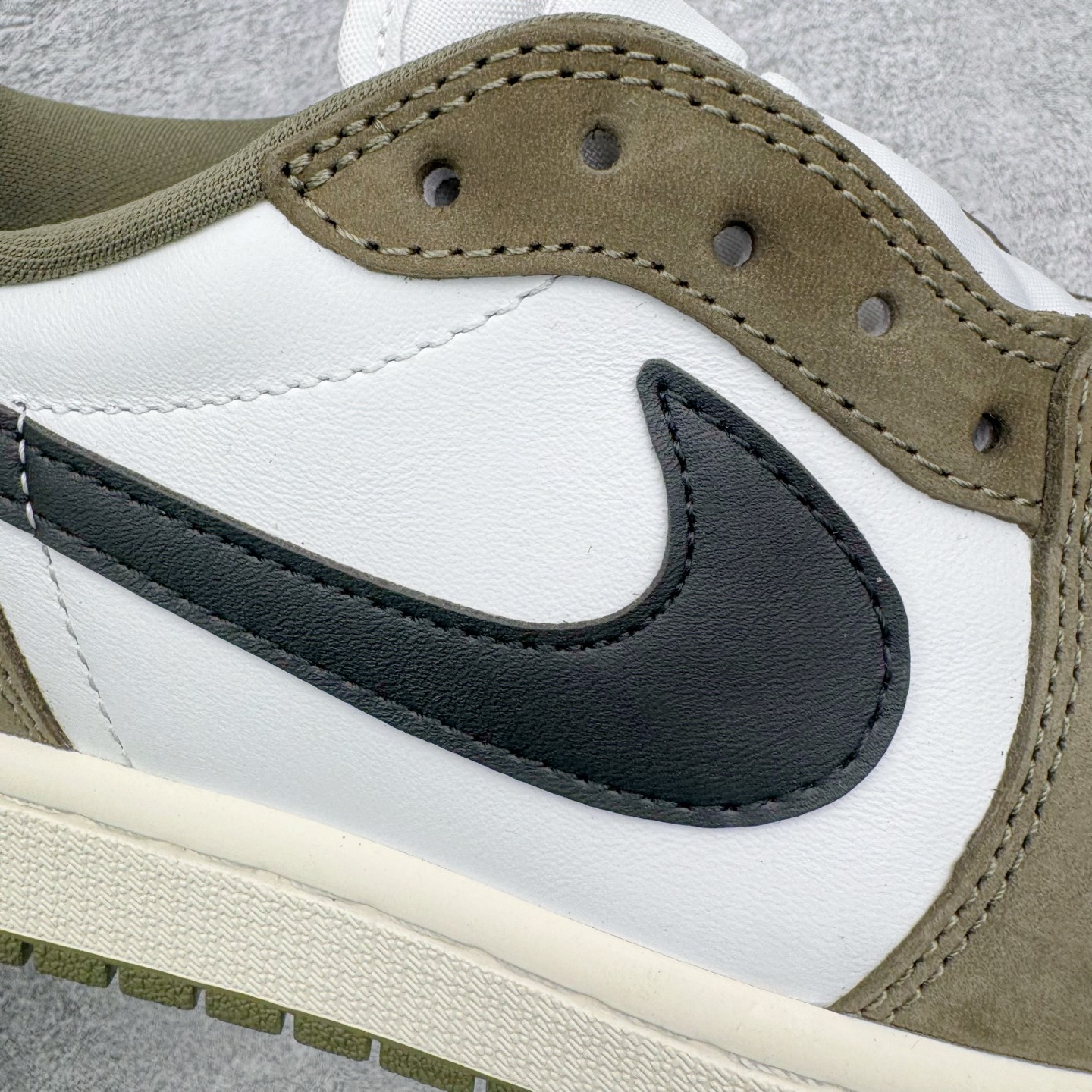 ＃KZ神版 Air Jordan AJ1 Low OG 低帮 橄榄绿 HQ6998-200 外贸特供批次