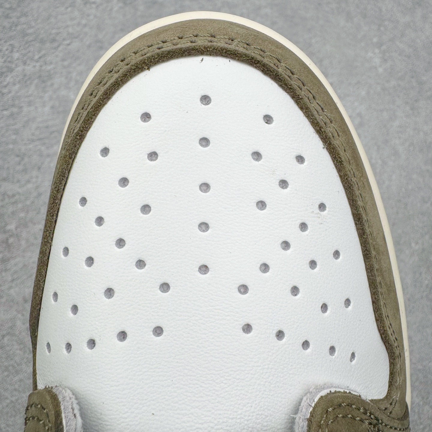 ＃KZ神版 Air Jordan AJ1 Low OG 低帮 橄榄绿 HQ6998-200 外贸特供批次