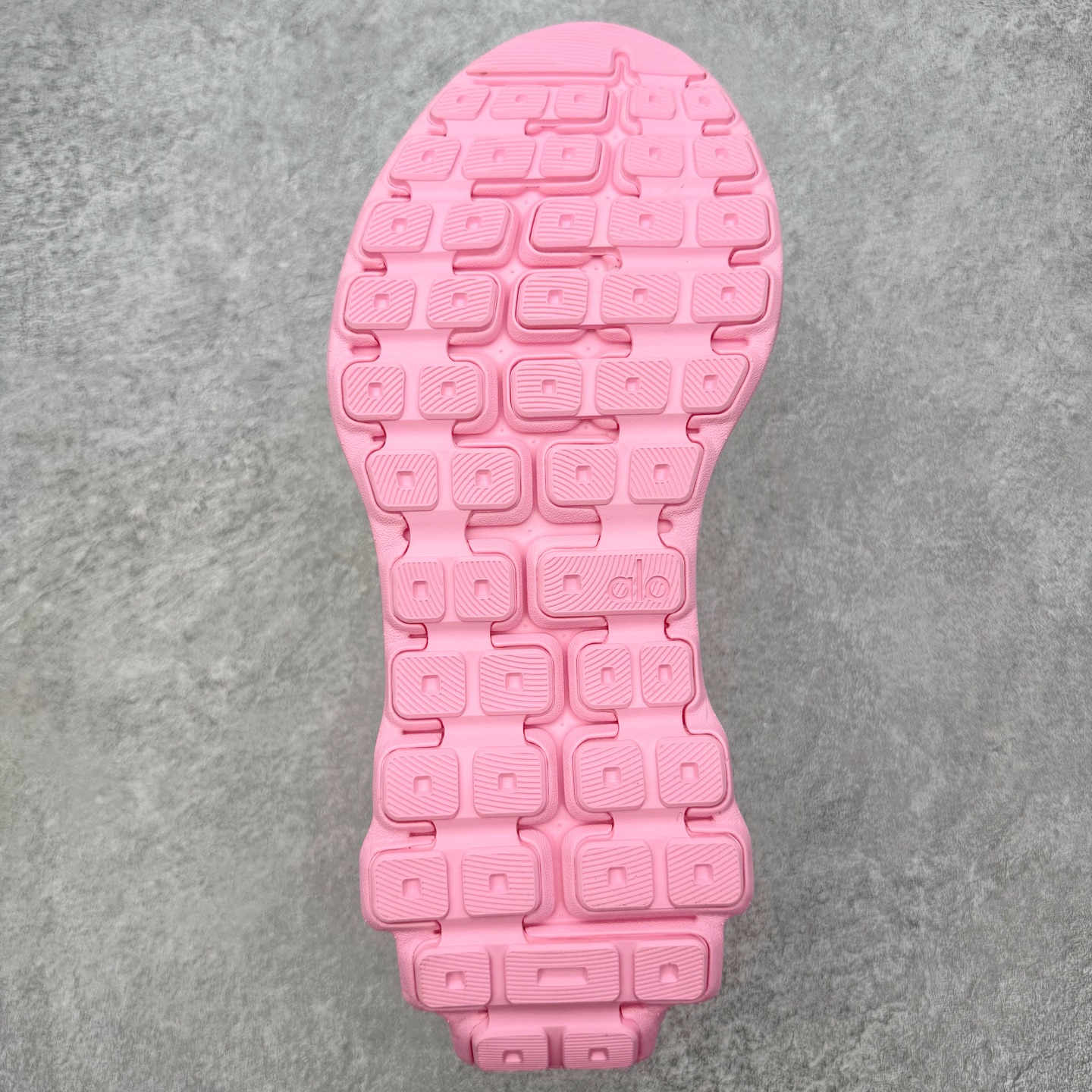 ＃Lw纯原 Alo yoga Alo Runner 舒适百搭防滑耐磨低帮跑步鞋 Alo Yoga于200