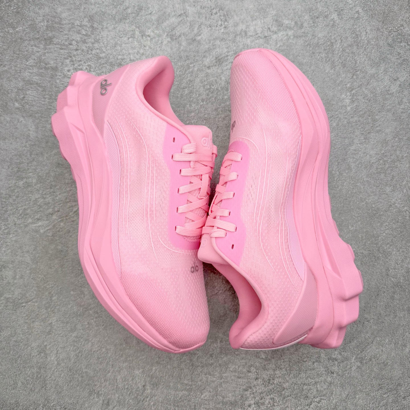 ＃Lw纯原 Alo yoga Alo Runner 舒适百搭防滑耐磨低帮跑步鞋 Alo Yoga于200