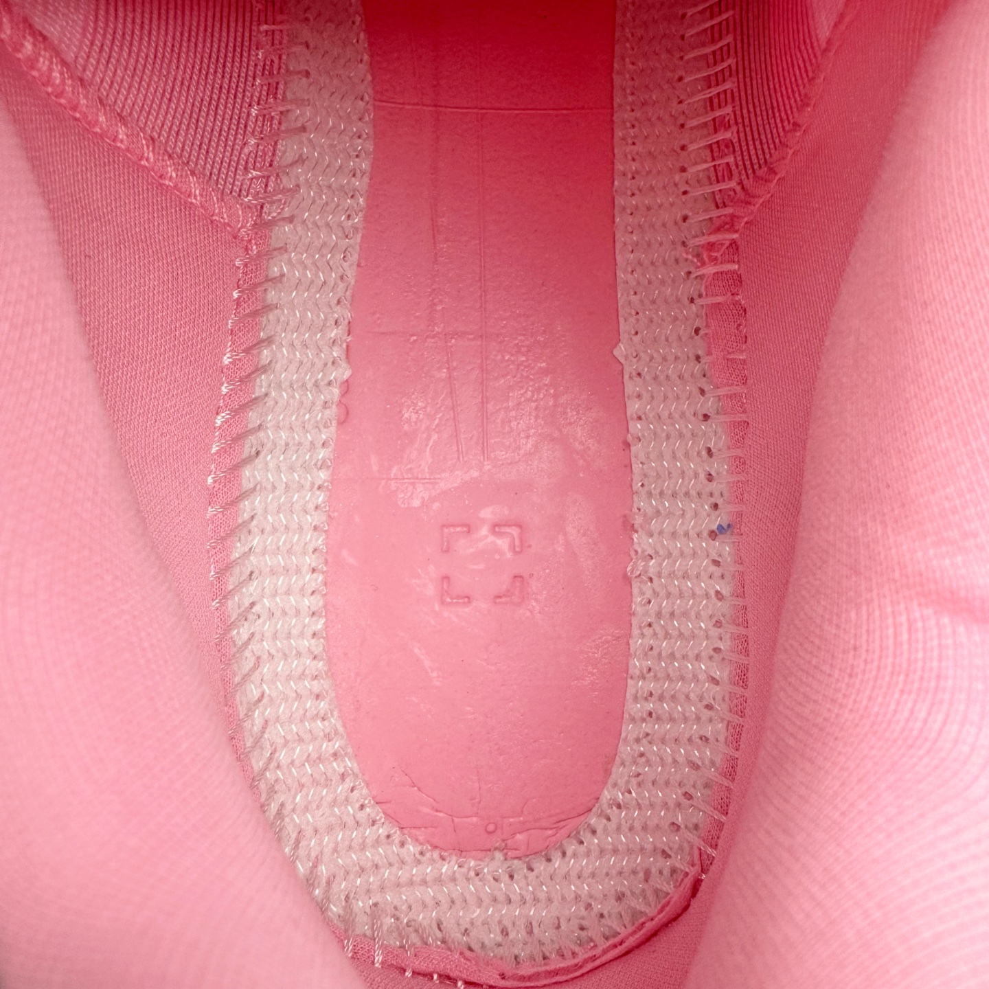 ＃Lw纯原 Alo yoga Alo Runner 舒适百搭防滑耐磨低帮跑步鞋 Alo Yoga于200