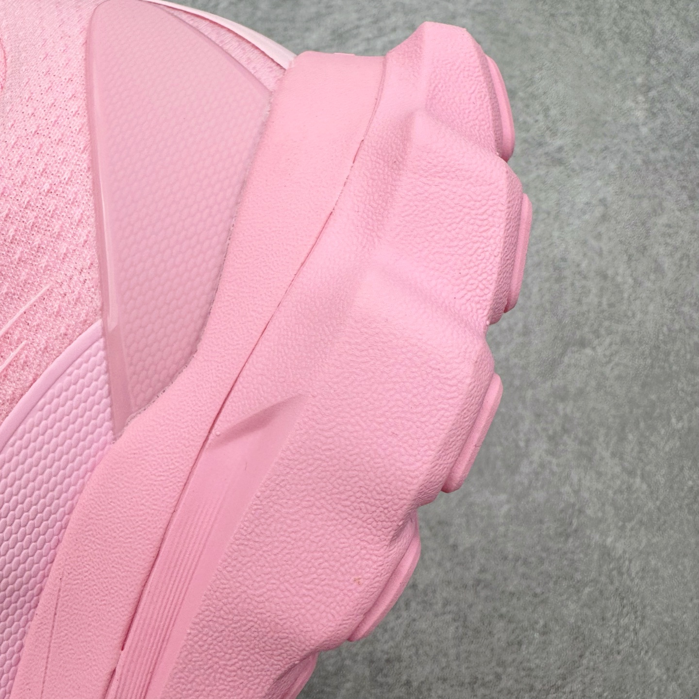 ＃Lw纯原 Alo yoga Alo Runner 舒适百搭防滑耐磨低帮跑步鞋 Alo Yoga于200