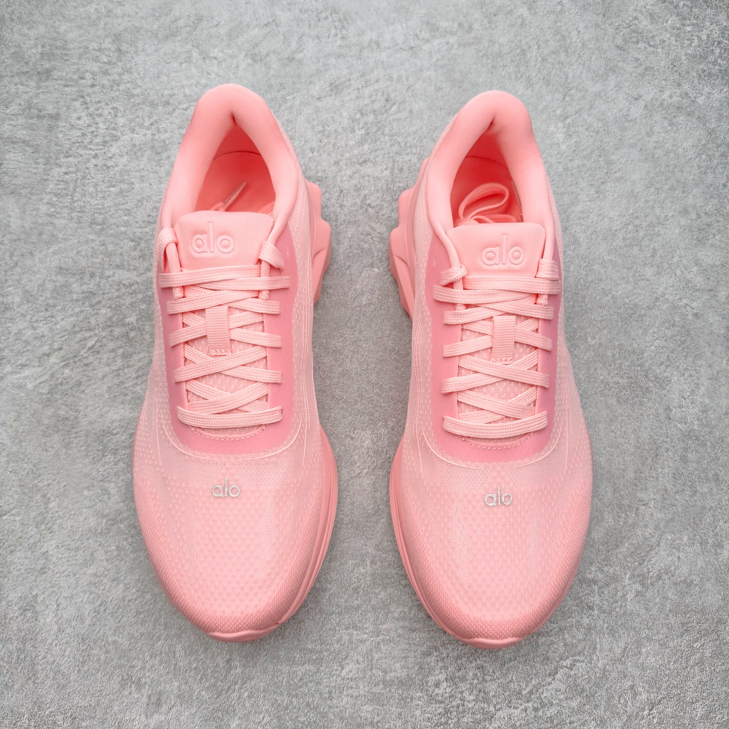 ＃Lw纯原 Alo yoga Alo Runner 舒适百搭防滑耐磨低帮跑步鞋 Alo Yoga于200