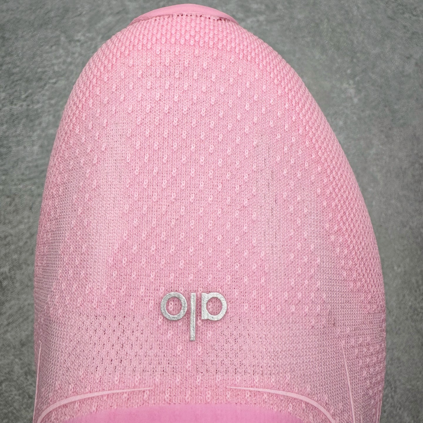 ＃Lw纯原 Alo yoga Alo Runner 舒适百搭防滑耐磨低帮跑步鞋 Alo Yoga于200