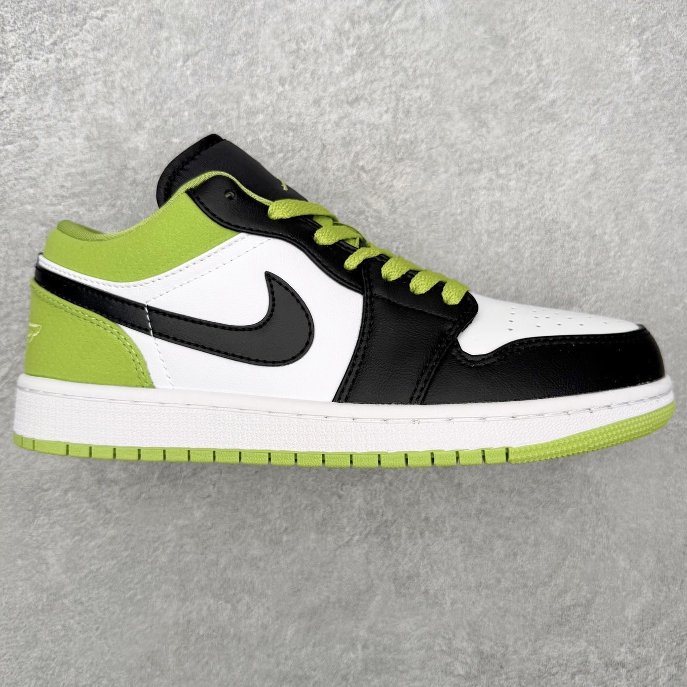 ＃MG版 Air Jordan AJ1 Low 低帮系列 超性价比单品 平台直播间特供 百分百全新货品 零氧化发霉 给足利润空间操作 超乎所想的高性价比 原装楦头纸板开发 完美鞋型 超高清洁度 鞋型不臃肿别扭 原厂内置全掌气垫 A模大底 鞋舌AJ原厂专用牛津布 AJ专用反口珍珠布 原厂无杂质高弹内里海棉 特殊封边弹力鞋带 原鞋开模 拒绝公底 购置公司同步原材料 都有细节原汁原味 忠于原版 尺码：36 36.5 37.5 38 38.5 39 40 40.5 41 42 42.5 43 44 44.5 45 46-选品中心
