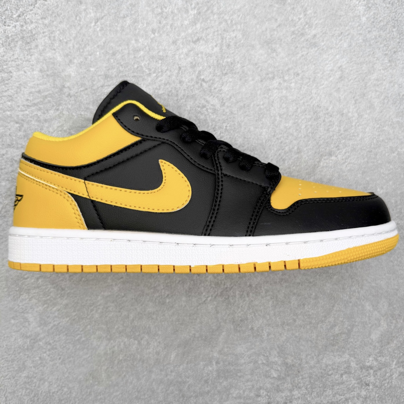 ＃MG版 Air Jordan AJ1 Low 低帮系列 超性价比单品 平台直播间特供 百分百全新货品 零氧化发霉 给足利润空间操作 超乎所想的高性价比 原装楦头纸板开发 完美鞋型 超高清洁度 鞋型不臃肿别扭 原厂内置全掌气垫 A模大底 鞋舌AJ原厂专用牛津布 AJ专用反口珍珠布 原厂无杂质高弹内里海棉 特殊封边弹力鞋带 原鞋开模 拒绝公底 购置公司同步原材料 都有细节原汁原味 忠于原版 尺码：36 36.5 37.5 38 38.5 39 40 40.5 41 42 42.5 43 44 44.5 45 46-选品中心