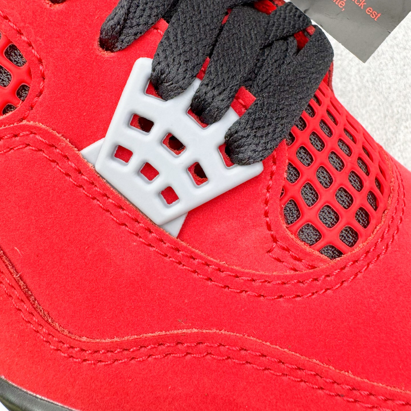 图片[18]-＃GX Air Jordan AJ4 Retro 愤怒的公牛 红色 FQ8138-600 全新批次 重点区分市面 唯一正确细节 后跟饰片中心位置有合模线 超弹硅胶材质 内层不织布补强 补强为硅胶提供更强耐久性 避免断裂 圈内最强四代 独家外贸特供尺码含 45.5 49.5 50.5 耗时半年巨作 全套原纸板楦头开发 原厂特供皮料加持 确保原汁原味 完美呈现四代版型 一比一鞋头弧度高度鞋身弧度 数据细节工艺流程均保持原鞋一致 原厂TPU网格鞋带扣 正确内里网布 菱角分明不变形无多余毛边 柔软性质感一致于原鞋 市场唯一原厂鞋扣模具 背面可见隐藏注塑口 原厂织唛标 原厂飞人电绣工艺 尾指中部跳三针 独家绑鞋带手法 印刷中底布 四线拉帮 米色美纹纸贴合固定 进口港宝加持 后跟自然饱满 全鞋荧光划线卡点 追求极致完美 每一双都是工艺品 多重QC质检 超越公司货的品控标准 实实在在的免检产品 尺码：40 40.5 41 42 42.5 43 44 44.5 45 45.5 46 47.5 48.5 49.5 50.5-选品中心