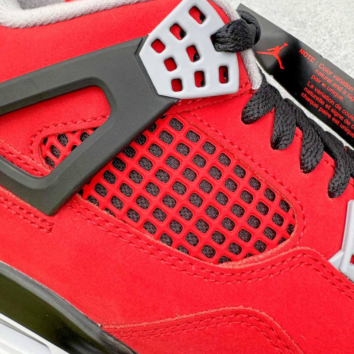 图片[17]-＃GX Air Jordan AJ4 Retro 愤怒的公牛 红色 FQ8138-600 全新批次 重点区分市面 唯一正确细节 后跟饰片中心位置有合模线 超弹硅胶材质 内层不织布补强 补强为硅胶提供更强耐久性 避免断裂 圈内最强四代 独家外贸特供尺码含 45.5 49.5 50.5 耗时半年巨作 全套原纸板楦头开发 原厂特供皮料加持 确保原汁原味 完美呈现四代版型 一比一鞋头弧度高度鞋身弧度 数据细节工艺流程均保持原鞋一致 原厂TPU网格鞋带扣 正确内里网布 菱角分明不变形无多余毛边 柔软性质感一致于原鞋 市场唯一原厂鞋扣模具 背面可见隐藏注塑口 原厂织唛标 原厂飞人电绣工艺 尾指中部跳三针 独家绑鞋带手法 印刷中底布 四线拉帮 米色美纹纸贴合固定 进口港宝加持 后跟自然饱满 全鞋荧光划线卡点 追求极致完美 每一双都是工艺品 多重QC质检 超越公司货的品控标准 实实在在的免检产品 尺码：40 40.5 41 42 42.5 43 44 44.5 45 45.5 46 47.5 48.5 49.5 50.5-选品中心