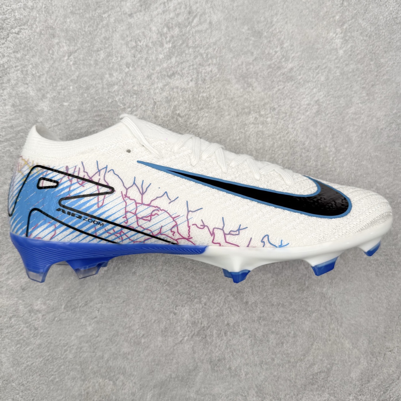 NK Mercurial Vapor Elite 刺客系列实战足球鞋 原代工厂出品 全进口机台生产设备 百分百采用优质原材料 严格按照工艺流程生产 确保每一双鞋都符合原厂标准 确保与原版无二 打造最纯粹的实战体验 高端的东西 品质全在细节里 全网品质最强足球鞋 没有之一（支持高强度实战）尺码：35 36 36.5 37.5 38 38.5 39 40 40.5 41 42 42.5 43 44 44.5 45-选品中心