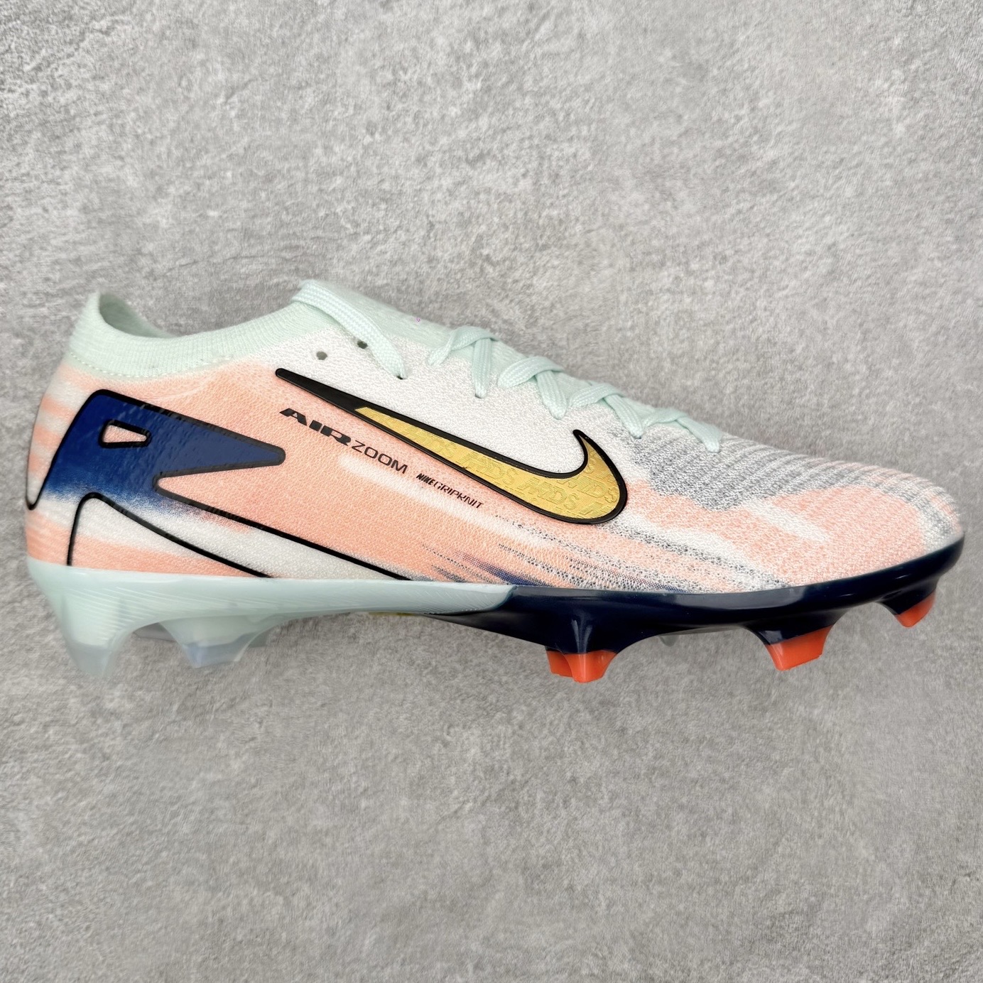 NK Mercurial Vapor Elite 刺客系列实战足球鞋 原代工厂出品 全进口机台生产设备 百分百采用优质原材料 严格按照工艺流程生产 确保每一双鞋都符合原厂标准 确保与原版无二 打造最纯粹的实战体验 高端的东西 品质全在细节里 全网品质最强足球鞋 没有之一（支持高强度实战）尺码：35 36 36.5 37.5 38 38.5 39 40 40.5 41 42 42.5 43 44 44.5 45-选品中心