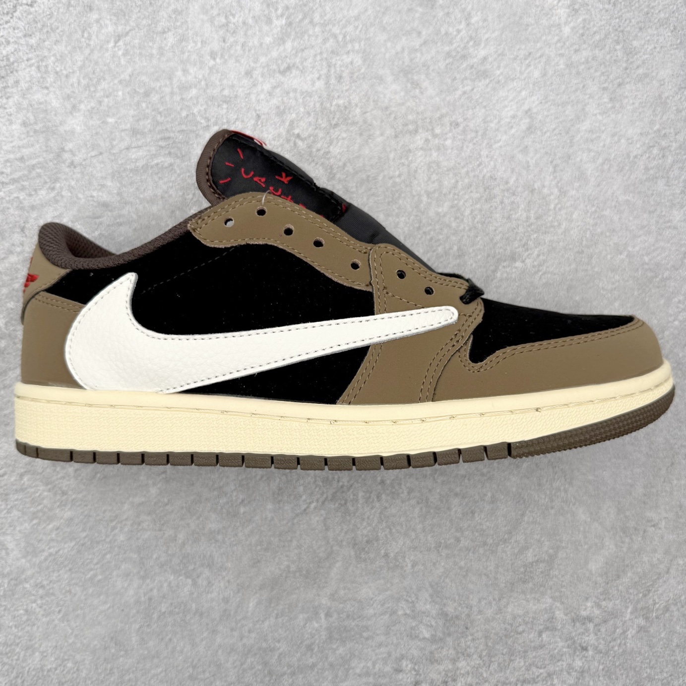 ＃MG版 Travis Scott x Air Jordan AJ1 Low OG SP TS联名倒钩低帮 全系列配色 超性价比单品 平台直播间特供 百分百全新货品 零氧化发霉 给足利润空间操作 超乎所想的高性价比 原装楦头纸板开发 完美鞋型 超高清洁度 鞋型不臃肿别扭 原厂内置全掌气垫 A模大底 鞋舌AJ原厂专用牛津布 AJ专用反口珍珠布 原厂无杂质高弹内里海棉 特殊封边弹力鞋带 原鞋开模 拒绝公底 购置公司同步原材料 都有细节原汁原味 忠于原版 尺码：36 36.5 37.5 38 38.5 39 40 40.5 41 42 42.5 43 44 44.5 45 46-选品中心
