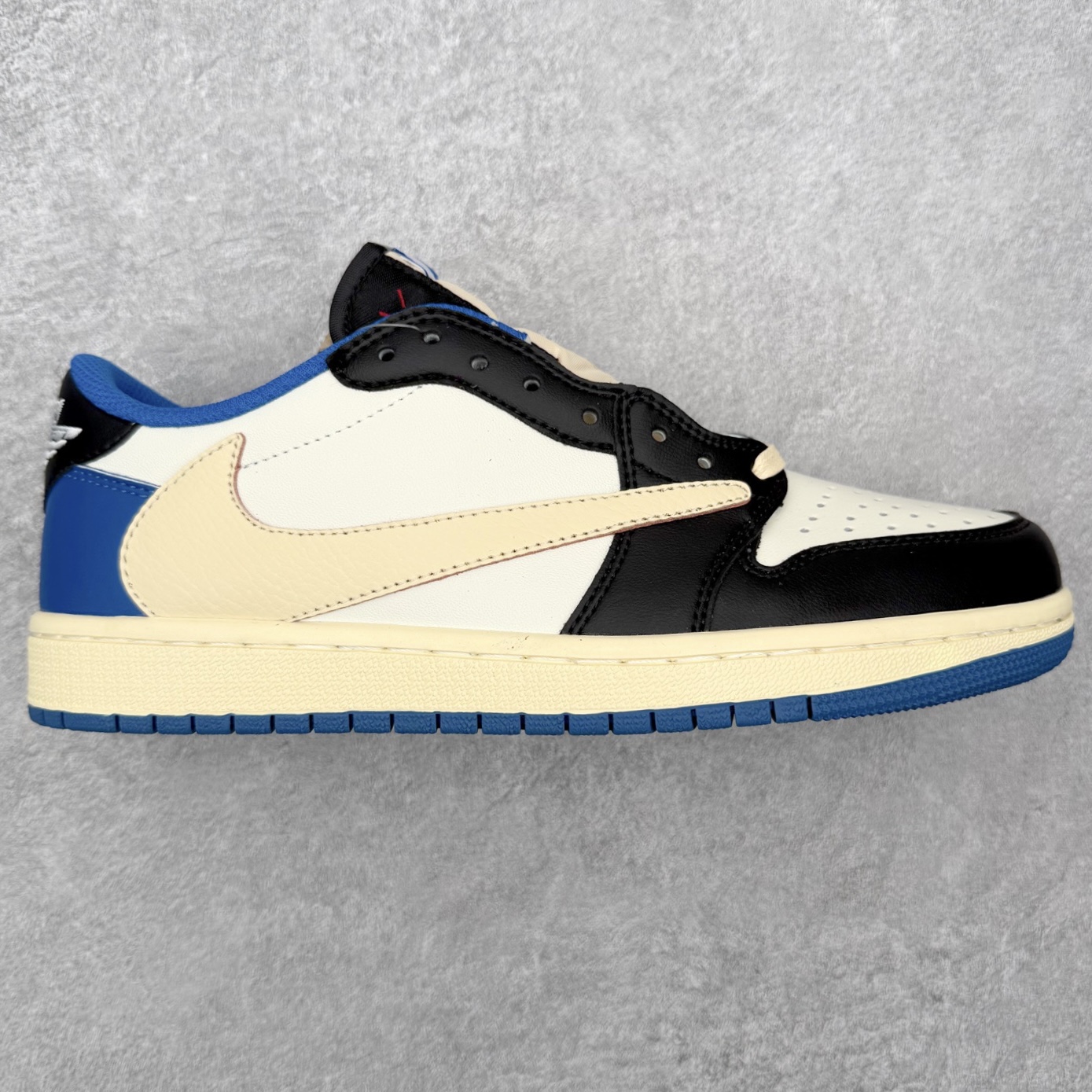 ＃MG版 Travis Scott x Air Jordan AJ1 Low OG SP TS联名倒钩低帮 全系列配色 超性价比单品 平台直播间特供 百分百全新货品 零氧化发霉 给足利润空间操作 超乎所想的高性价比 原装楦头纸板开发 完美鞋型 超高清洁度 鞋型不臃肿别扭 原厂内置全掌气垫 A模大底 鞋舌AJ原厂专用牛津布 AJ专用反口珍珠布 原厂无杂质高弹内里海棉 特殊封边弹力鞋带 原鞋开模 拒绝公底 购置公司同步原材料 都有细节原汁原味 忠于原版 尺码：36 36.5 37.5 38 38.5 39 40 40.5 41 42 42.5 43 44 44.5 45 46-选品中心