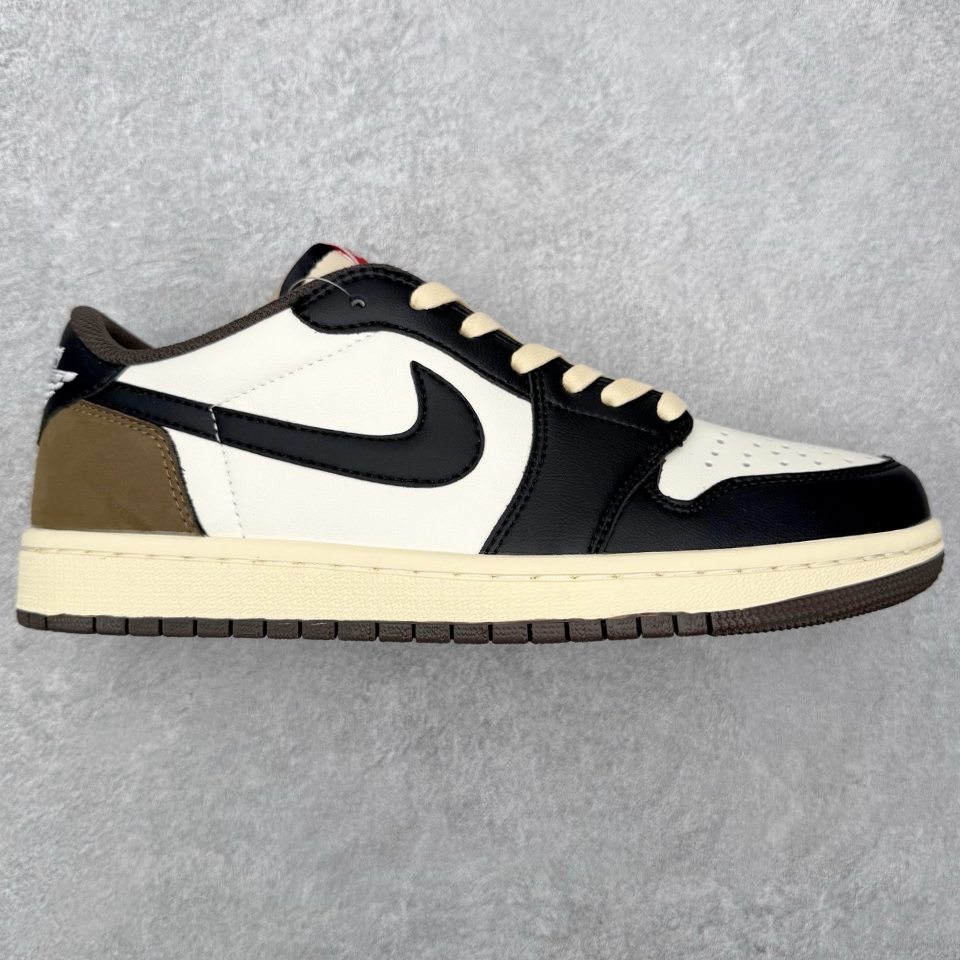 ＃MG版 Air Jordan AJ1 Low 低帮系列 超性价比单品 平台直播间特供 百分百全新货品 零氧化发霉 给足利润空间操作 超乎所想的高性价比 原装楦头纸板开发 完美鞋型 超高清洁度 鞋型不臃肿别扭 原厂内置全掌气垫 A模大底 鞋舌AJ原厂专用牛津布 AJ专用反口珍珠布 原厂无杂质高弹内里海棉 特殊封边弹力鞋带 原鞋开模 拒绝公底 购置公司同步原材料 都有细节原汁原味 忠于原版 尺码：36 36.5 37.5 38 38.5 39 40 40.5 41 42 42.5 43 44 44.5 45 46-选品中心