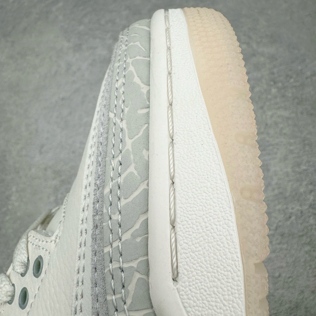 图片[15]-＃KZ神版福利 Air Jordan AJ3 Craft \\\”Ivory\\\” 象牙白 货号：FJ9479-100 独家外贸特供尺码含45.5 48.5 国内外口碑最好最推荐的产品 市场中端王者 亲自操刀耗时半年巨作 全套原纸板楦头开发 原厂大底磨具加持立体防滑纹理 原装可视Air Sole气垫 原汁原味最完美的三代版型 唯一正确鞋头趴度弧度高度鞋身腰线 此版本只针对中端市场 皮料材质有所更替 其他数据细节工艺流程均保持一致 绝不口嗨 细节品控鞋型随意秒杀市面3XX 4XX 原厂TPU后跟饰片 正确内里反口里网布 皮料菱角分明不变形无多余毛边 正确手工大底描漆拉丝 市场唯一原厂鞋扣模具 原厂织唛标 原厂飞人电绣工艺 尾指中部跳三针 独家绑鞋带手法 印刷中底布 四线拉帮 米色美纹纸贴合固定 进口港宝加持 后跟自然饱满 全鞋荧光划线卡点 追求极致完美 每一双都是工艺品 多重QC质检 超越公司货的品控标准 实实在在的免检产品 尺码：40 40.5 41 42 42.5 43 44 44.5 45 45.5 46 47.5 48.5-选品中心