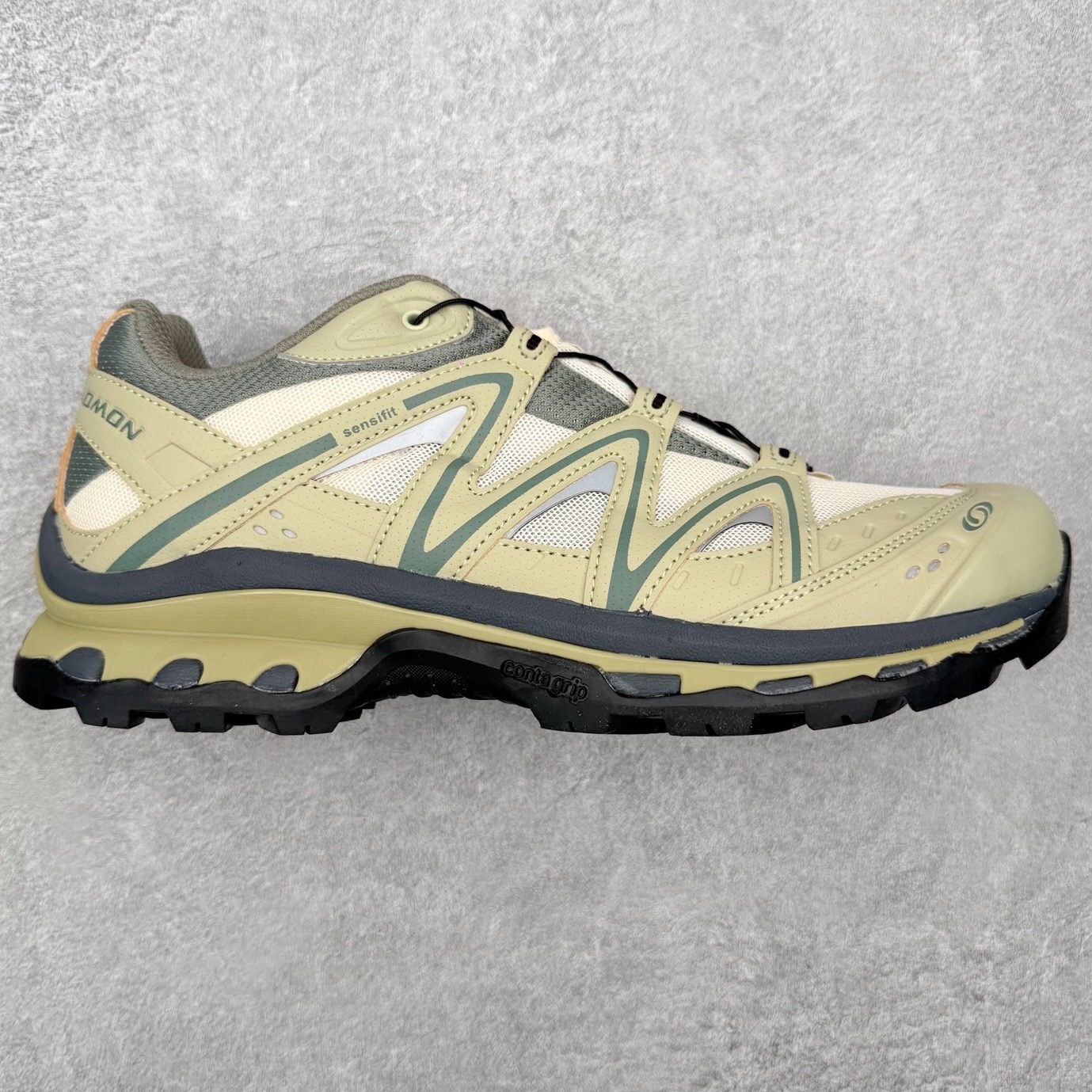 图片[7]-＃PK4.0 Salomon XT-QUEST ADV 萨洛蒙潮流越野机能户外功能鞋 基于市场现有版本全新升级调整改良 现阶段市场最强产物 全新主色陆续出货 大底描漆工整零瑕疵 鞋头定型弧度完美 纯原外贸平台特供订单 耗时半年巨作 全套原纸板楦头开发 原厂特供网布配套加持 确保原汁原味 完美呈现版型 原档数据独家私模五层组合大底 男女鞋同步官方开发至46.5 原装Ortholite轻量化鞋垫 中底布带钢印编号 原厂TPU锁扣 进口港宝加持 后跟自然饱满 还原公司包裹性 基于 SALOMON 初代 XT 鞋身造型并搭载 4D ADVANCED CHASSIS™ 大底打造而成 为这款 XT-QUEST 带来了多项足部控制与保护等功能性 如在运动过程中控制左右晃动的过程而提高稳定性、改善长途越野过程中足中到足尖的过渡、提高感知岩石的精确度以抵抗尖锐物体对脚底的伤害以及采用动态缓冲来增强穿着舒适感 从而减轻疲劳感 使XT-QUEST 成为一双舒适且安全的户外之履 尺码：36 36.5 37.5 38 38.5 39 40 40.5 41 42 42.5 43 44 44.5 45-选品中心