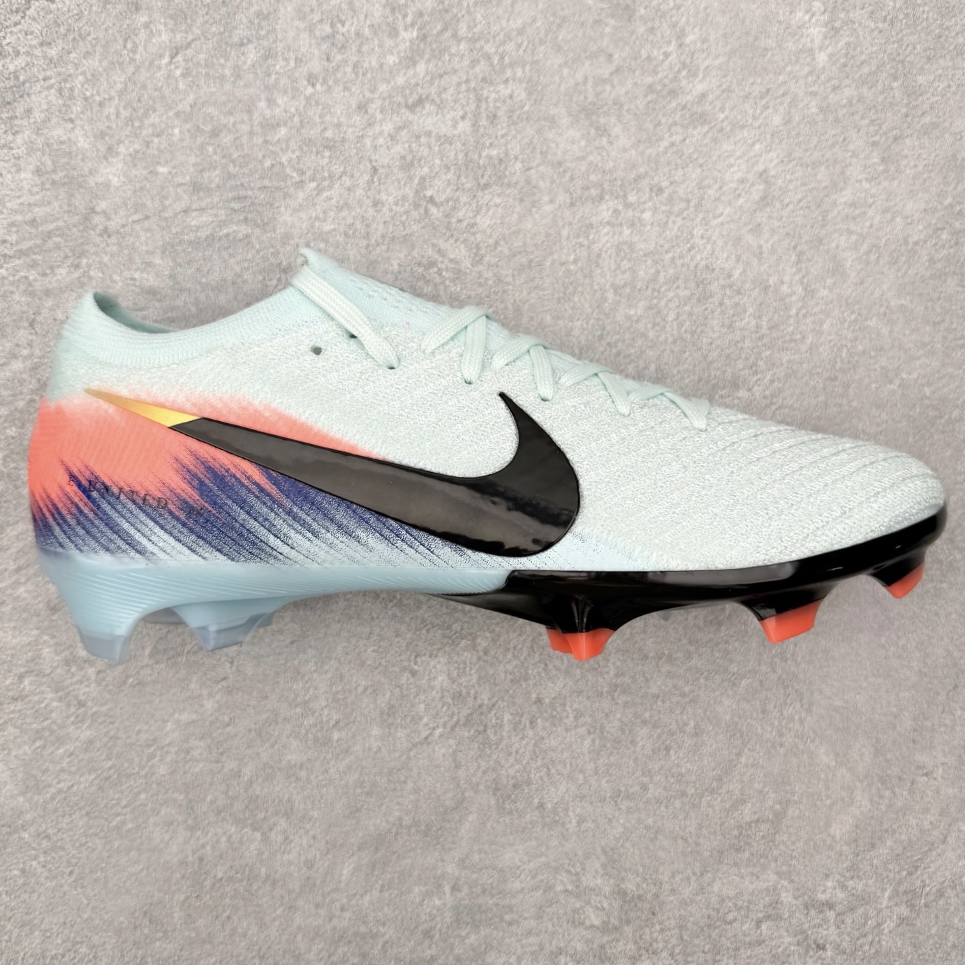 NK Mercurial Vapor Elite 刺客系列实战足球鞋 原代工厂出品 全进口机台生产设备 百分百采用优质原材料 严格按照工艺流程生产 确保每一双鞋都符合原厂标准 确保与原版无二 打造最纯粹的实战体验 高端的东西 品质全在细节里 全网品质最强足球鞋 没有之一（支持高强度实战）尺码：35 36 36.5 37.5 38 38.5 39 40 40.5 41 42 42.5 43 44 44.5 45-选品中心