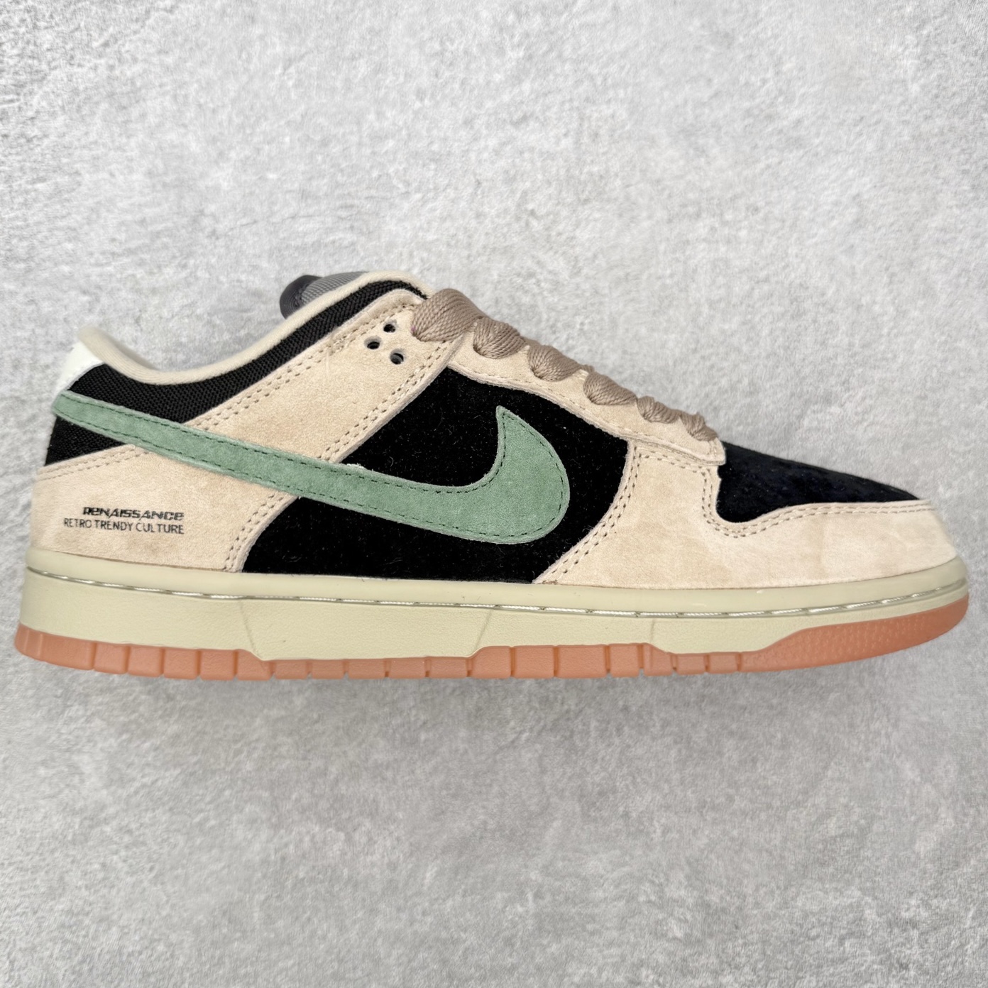 ＃F版 NK Dunk SB Low 时尚舒适 防滑耐磨低帮板鞋 HJ0367-200 实力大厂出品 新配色陆续开发 利润个位数只为口碑 全套原纸板楦头开发 确保原汁原味 完美呈现DUNK版型 一比一鞋头弧度高度鞋身弧度 此版本只针对中端市场 皮料材质有所更替 其他数据细节工艺流程均保持一致 绝不口嗨 细节品控鞋型随意对比 独家私模官方第六代原厂航空铝磨具打磨大底 鞋头坡度极致还原 无解鞋型 原盒原配 圈内天花板工艺 原厂玻璃冲刀 超高清洁度 全鞋零毛边皮料切割 原厂中底布点胶 中底布拉帮走线遵循公司 尺码：36 36.5 37.5 38 38.5 39 40 40.5 41 42 42.5 43 44 44.5 45 46-选品中心