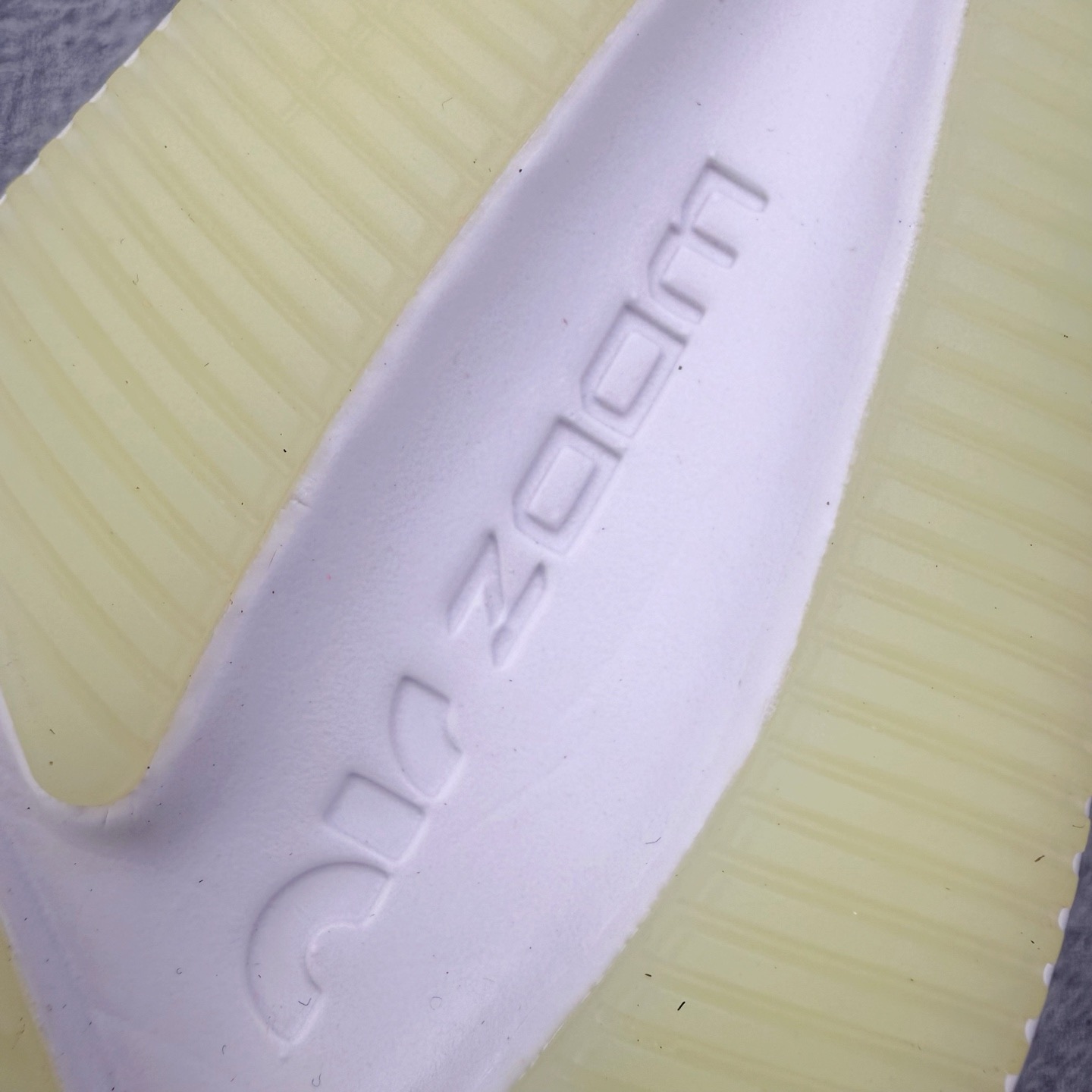 图片[18]-＃QD纯原 NK Zoom Winflo 7 轻便舒适减震防滑低帮跑步鞋 CJ0291-100 青岛原单 实体平台特供批次 全网唯一支持实战的跑鞋 原档案数据开发原厂网纱 正确高频花纹 前后掌内置Zoom Air气垫 原装MD大底 脚感完美还原 原盒原配 QC检验、钢印 俱全 原底科技 同步原版 脚感堪比Boost 实拍调校N版已经零色差零失真 百分百还原实物色彩所见即所得 不存在货不对板色差等低级问题 选购参考实物拍摄 不混卖不参货 只用心做好货严格选品 承诺混一赔十 尺码：36 36.5 37.5 38 38.5 39 40 40.5 41 42 42.5 43 44 44.5 45-选品中心
