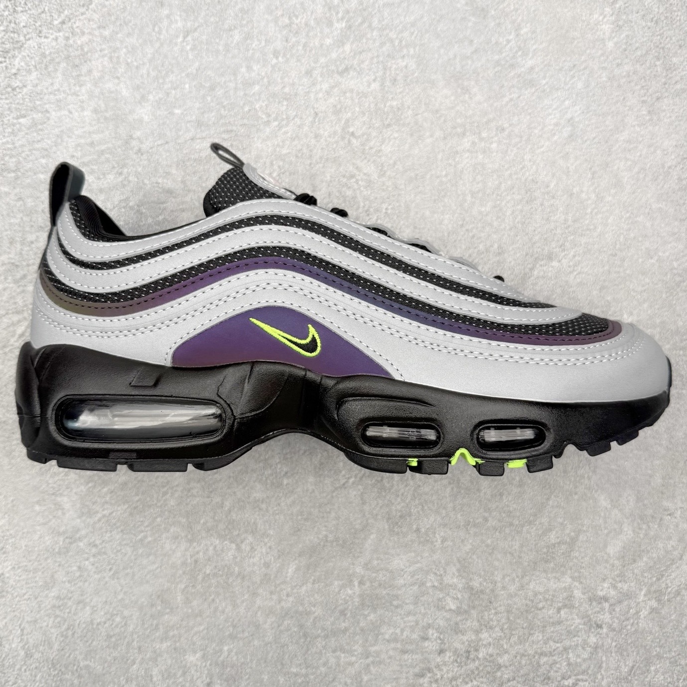 Division Street x NK Air Max 95/97 “Storm” PE 舒适百搭低帮气垫篮球鞋 男女同款 IM2174-001 实拍调校N版已经零色差零失真 百分百还原实物色彩所见即所得 不存在货不对板色差等低级问题 选购参考实物拍摄 不混卖不参货 只用心做好货严格选品 承诺混一赔十 尺码：36 36.5 37.5 38 38.5 39 40 40.5 41 42 42.5 43 44 44.5 45-选品中心