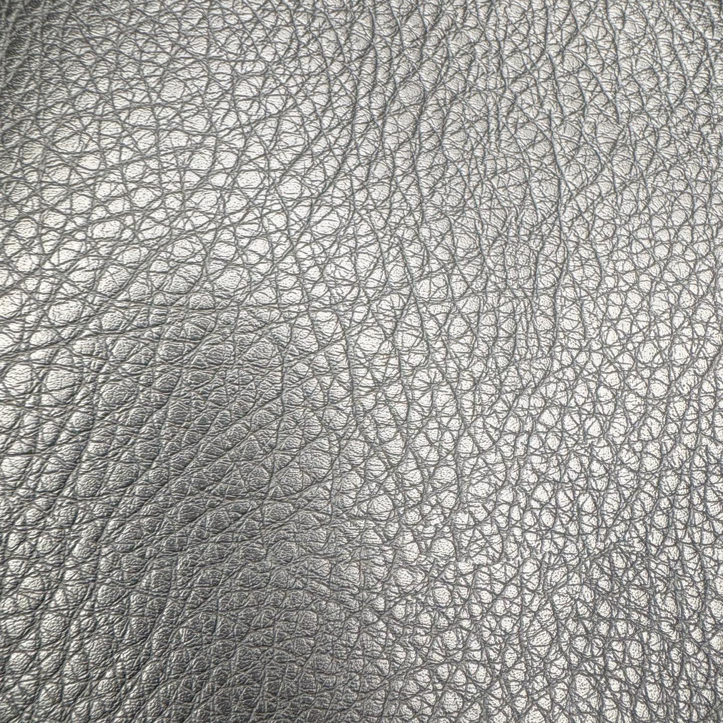图片[8]-Chrome Hearts 克罗心 黑色拼皮 拉链开合 皮革 书包背包双肩包 配有防尘袋包装 原版开模 拉链都是宝剑🗡️式样的 复古五金件 牛皮材质 尺寸：42cm*35cm*12cm-选品中心