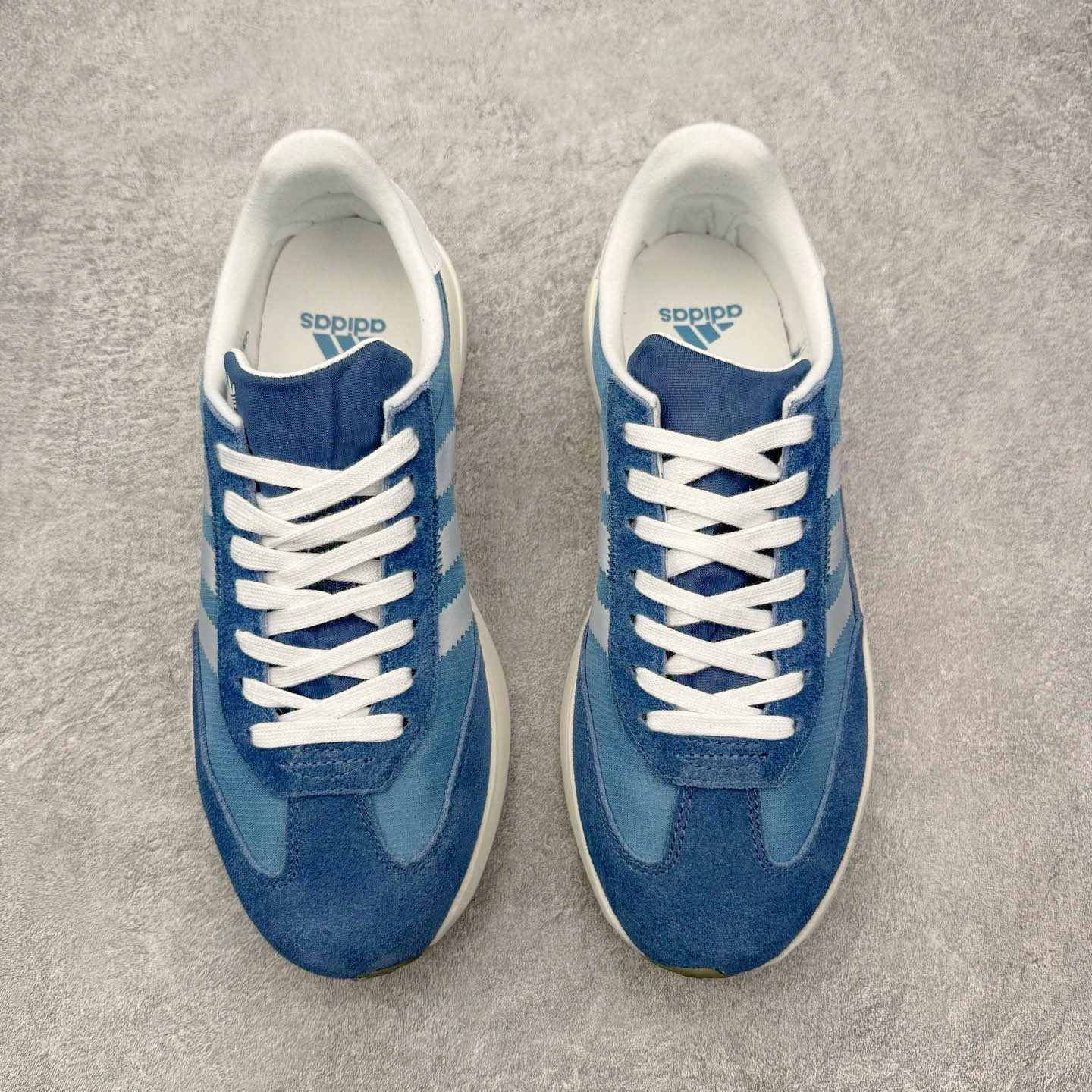 图片[2]-AD Adizero EVO SL 72 马拉松竞速专业跑鞋 CELERMESH针织网面非常轻薄 纤维间的缝隙很大 可以保证跑步时的透气、排汗效果 鞋舌直接与两侧的内衬和鞋底连接在一起 在跑步过程中不会被鞋舌的左右移动所困扰 在标准鞋带孔的基础上再拓宽一组鞋带孔 适合不同脚型的需求 突破性 EnergyRods 技术，有助于跑者实现更好的成绩 中底独特的LIGHTSTRIKE PRO泡棉材质 微弹感觉在跑步过程中给予了良好的支撑体验 对于顶级精英和高水平进阶跑者来说 ADIOS PRO是一双值得信赖的竞速比赛用鞋 尺码：36 36.5 37.5 38 38.5 39 40 40.5 41 42 42.5 43 44 44.5 45-选品中心