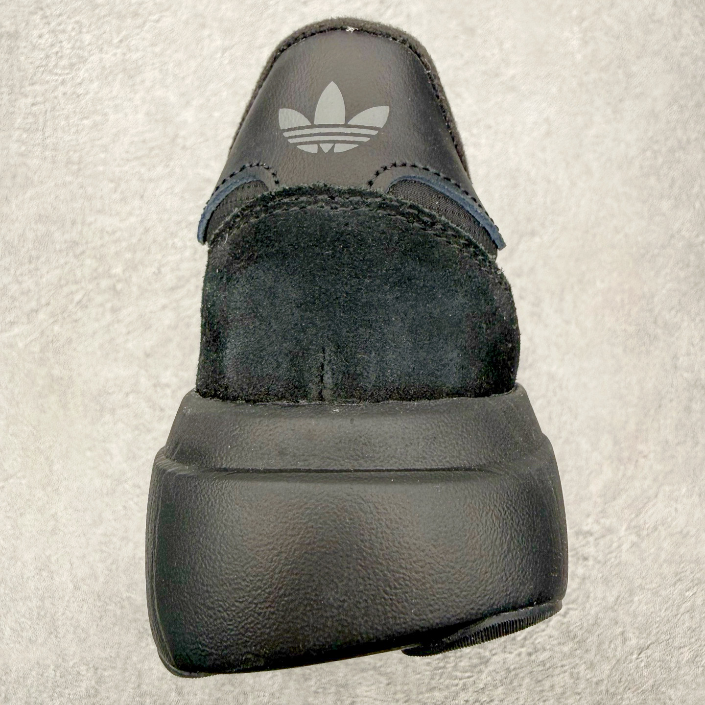 图片[8]-AD Adizero EVO SL 72 马拉松竞速专业跑鞋 CELERMESH针织网面非常轻薄 纤维间的缝隙很大 可以保证跑步时的透气、排汗效果 鞋舌直接与两侧的内衬和鞋底连接在一起 在跑步过程中不会被鞋舌的左右移动所困扰 在标准鞋带孔的基础上再拓宽一组鞋带孔 适合不同脚型的需求 突破性 EnergyRods 技术，有助于跑者实现更好的成绩 中底独特的LIGHTSTRIKE PRO泡棉材质 微弹感觉在跑步过程中给予了良好的支撑体验 对于顶级精英和高水平进阶跑者来说 ADIOS PRO是一双值得信赖的竞速比赛用鞋 尺码：36 36.5 37.5 38 38.5 39 40 40.5 41 42 42.5 43 44 44.5 45-选品中心
