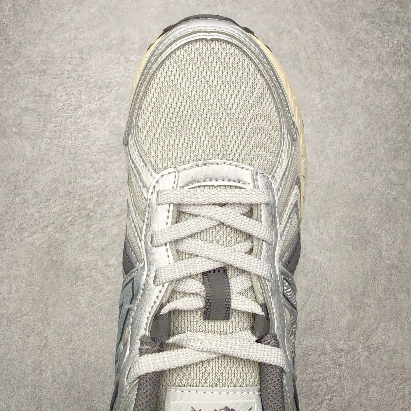 图片[4]-NEW BALANCE NB410 新百伦复古老爹鞋户外越野跑鞋 适合OUTDOOR搭配AT TREAD户外大底 给予优良抓地力 内侧support area给予良好稳定性 鞋领口山岳及鞋面等高线细节 将OUTDOOR元素完整置入COMFORT Iinsert 脚感升级 尺码：36 36.5 37 37.5 38 38.5 39 40 40.5 41 42 42.5 43 44 45-选品中心