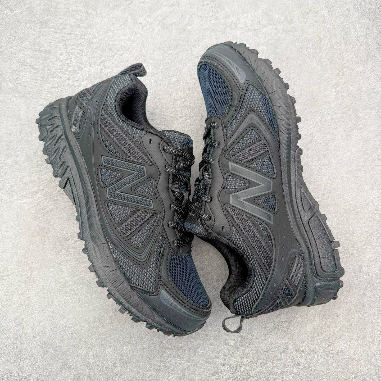 图片[3]-NEW BALANCE NB410 新百伦复古老爹鞋户外越野跑鞋 适合OUTDOOR搭配AT TREAD户外大底 给予优良抓地力 内侧support area给予良好稳定性 鞋领口山岳及鞋面等高线细节 将OUTDOOR元素完整置入COMFORT Iinsert 脚感升级 尺码：36 36.5 37 37.5 38 38.5 39 40 40.5 41 42 42.5 43 44 45-选品中心