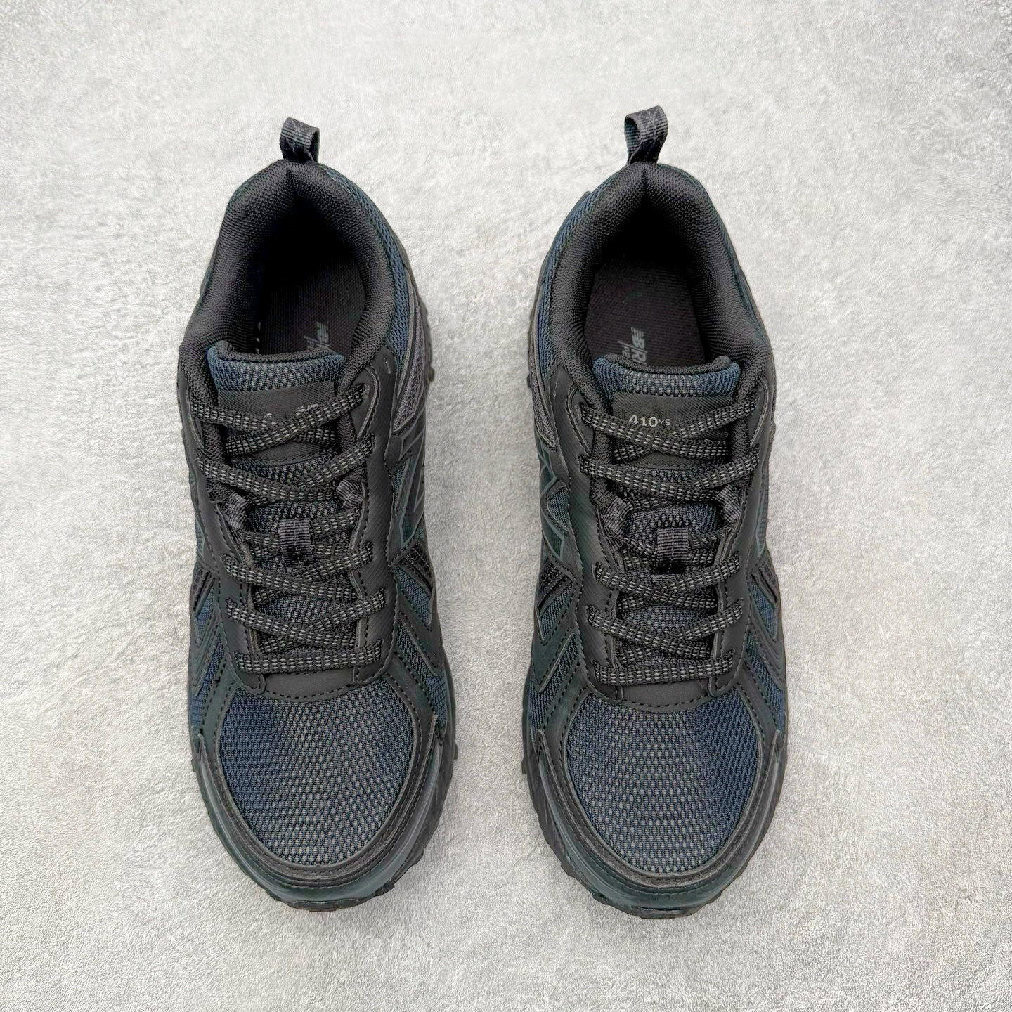 图片[2]-NEW BALANCE NB410 新百伦复古老爹鞋户外越野跑鞋 适合OUTDOOR搭配AT TREAD户外大底 给予优良抓地力 内侧support area给予良好稳定性 鞋领口山岳及鞋面等高线细节 将OUTDOOR元素完整置入COMFORT Iinsert 脚感升级 尺码：36 36.5 37 37.5 38 38.5 39 40 40.5 41 42 42.5 43 44 45-选品中心