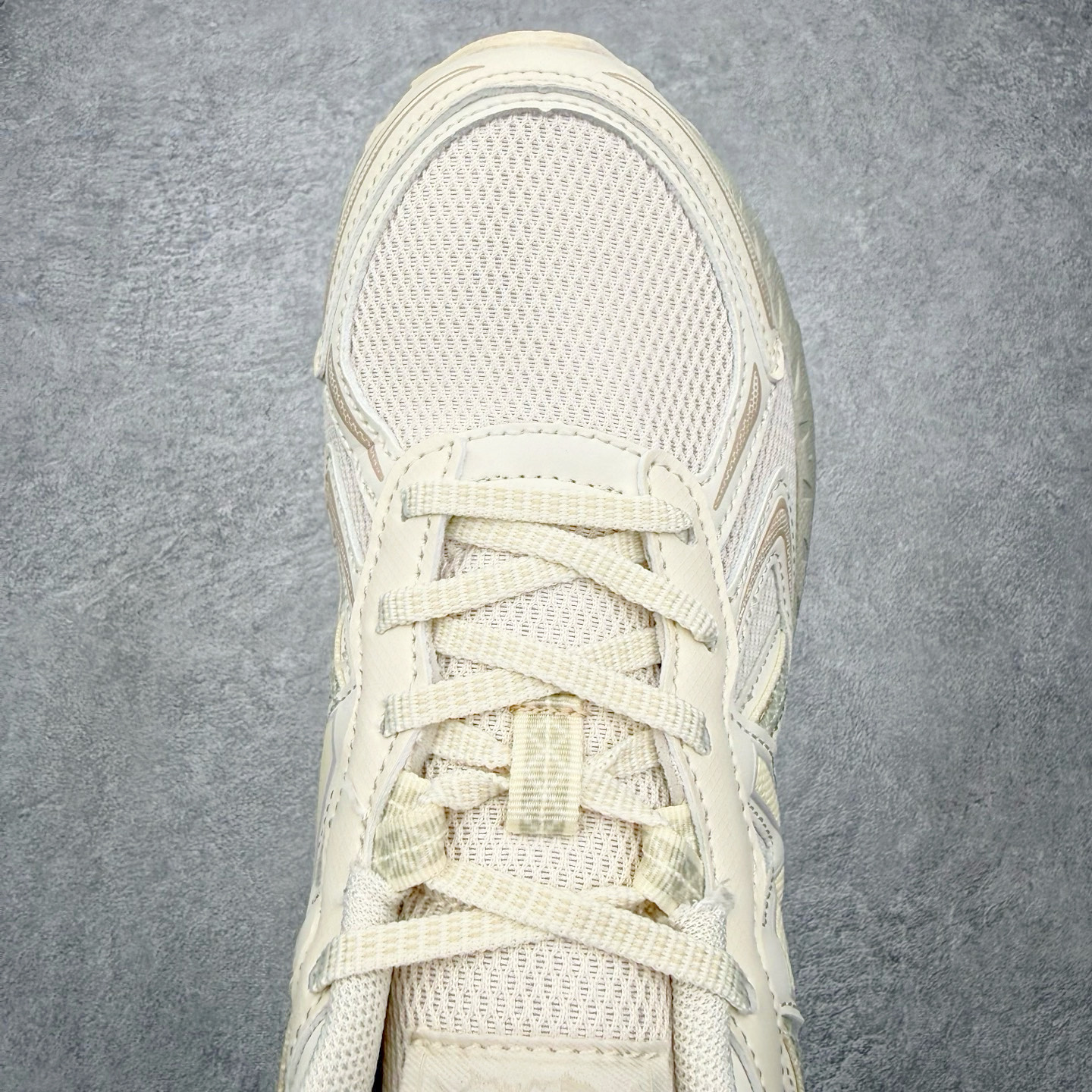 图片[4]-NEW BALANCE NB410 新百伦复古老爹鞋户外越野跑鞋 适合OUTDOOR搭配AT TREAD户外大底 给予优良抓地力 内侧support area给予良好稳定性 鞋领口山岳及鞋面等高线细节 将OUTDOOR元素完整置入COMFORT Iinsert 脚感升级 尺码：36 36.5 37 37.5 38 38.5 39 40 40.5 41 42 42.5 43 44 45-选品中心