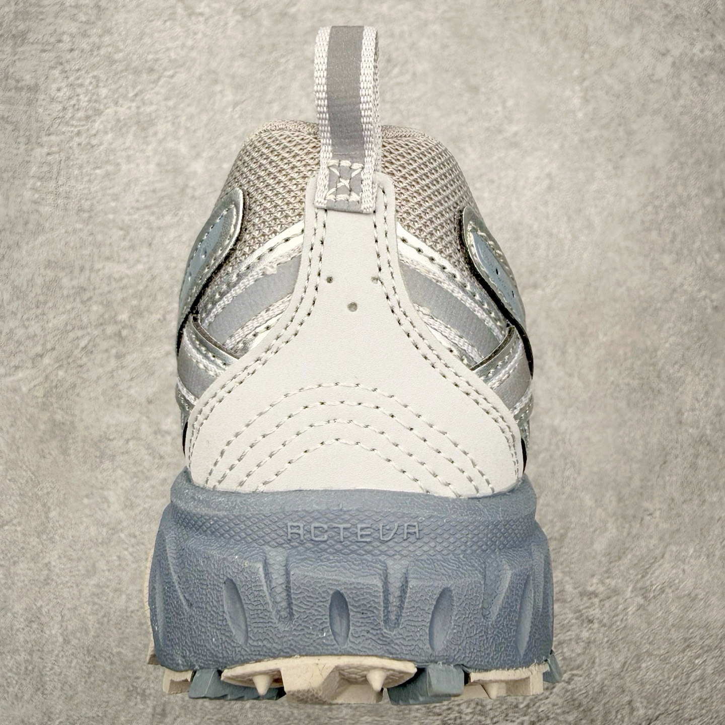 图片[8]-NEW BALANCE NB410 新百伦复古老爹鞋户外越野跑鞋 适合OUTDOOR搭配AT TREAD户外大底 给予优良抓地力 内侧support area给予良好稳定性 鞋领口山岳及鞋面等高线细节 将OUTDOOR元素完整置入COMFORT Iinsert 脚感升级 尺码：36 36.5 37 37.5 38 38.5 39 40 40.5 41 42 42.5 43 44 45-选品中心