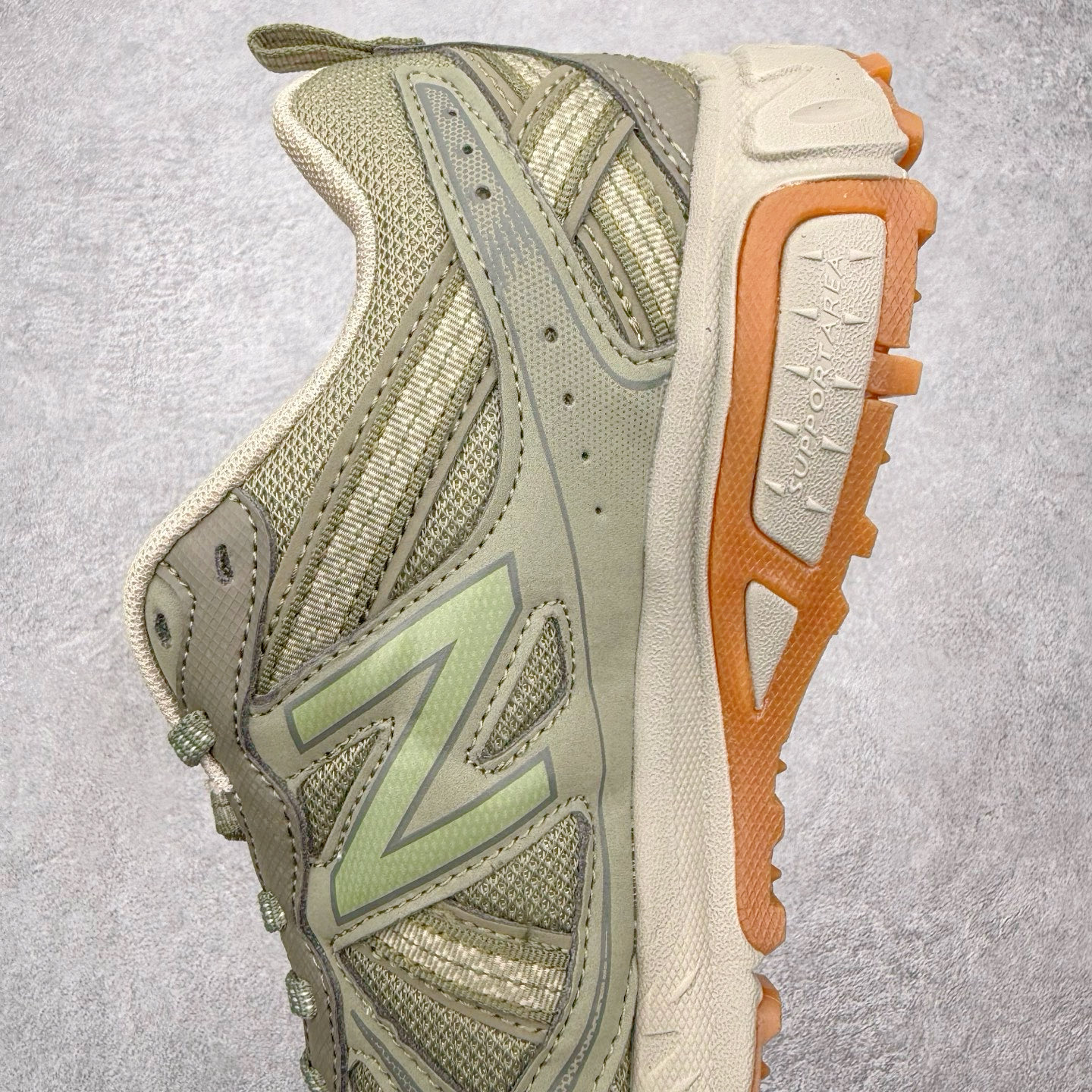 图片[7]-NEW BALANCE NB410 新百伦复古老爹鞋户外越野跑鞋 适合OUTDOOR搭配AT TREAD户外大底 给予优良抓地力 内侧support area给予良好稳定性 鞋领口山岳及鞋面等高线细节 将OUTDOOR元素完整置入COMFORT Iinsert 脚感升级 尺码：36 36.5 37 37.5 38 38.5 39 40 40.5 41 42 42.5 43 44 45-选品中心