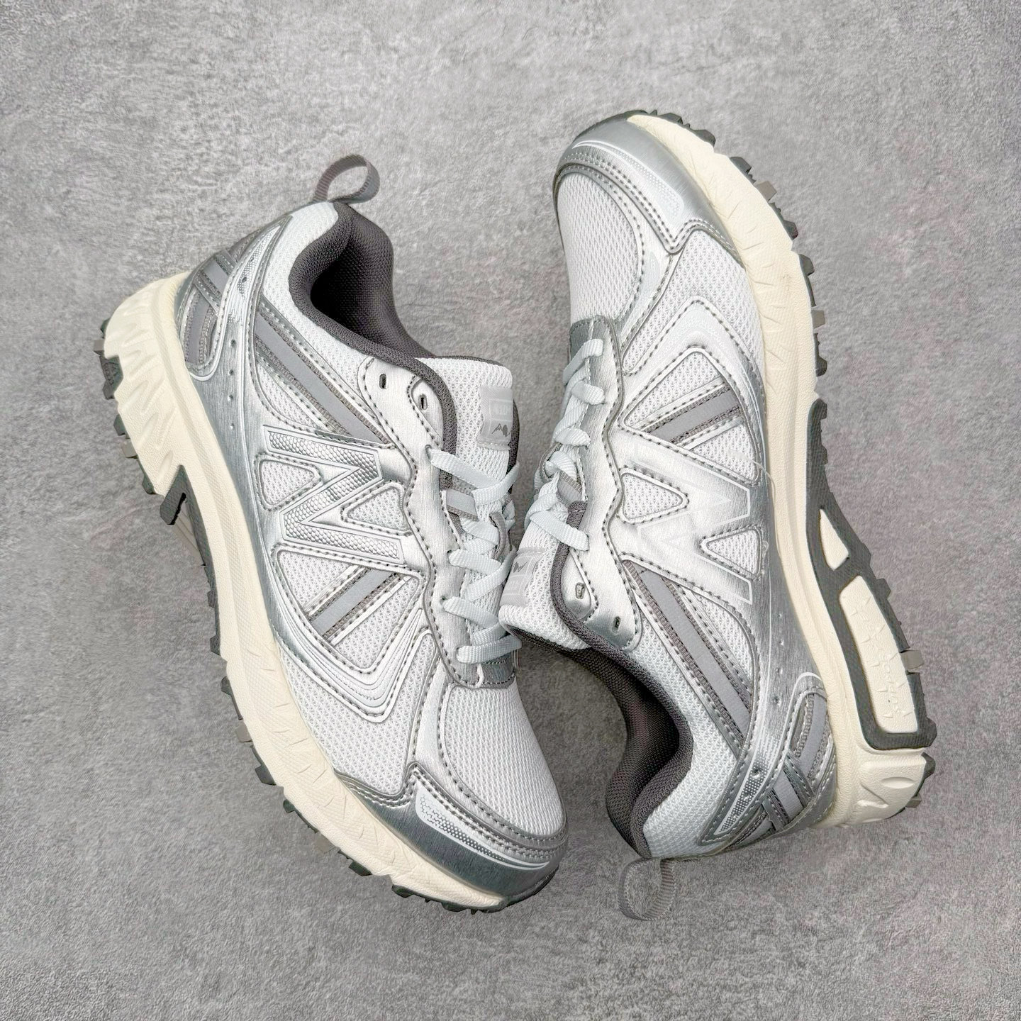 图片[3]-NEW BALANCE NB410 新百伦复古老爹鞋户外越野跑鞋 适合OUTDOOR搭配AT TREAD户外大底 给予优良抓地力 内侧support area给予良好稳定性 鞋领口山岳及鞋面等高线细节 将OUTDOOR元素完整置入COMFORT Iinsert 脚感升级 尺码：36 36.5 37 37.5 38 38.5 39 40 40.5 41 42 42.5 43 44 45-选品中心