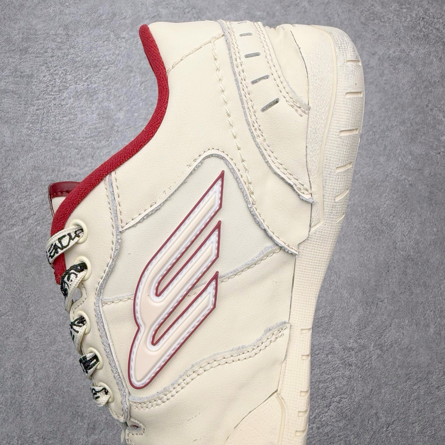 图片[7]-＃TG性价比 Balenciaga Hamptons Worn-Out 巴黎世家涤纶（聚酯纤维）牛皮革 圆头系带 低帮 生活休闲鞋板鞋 尺码：35 36 37 38 39 40 41 42 43 44 45 46-选品中心