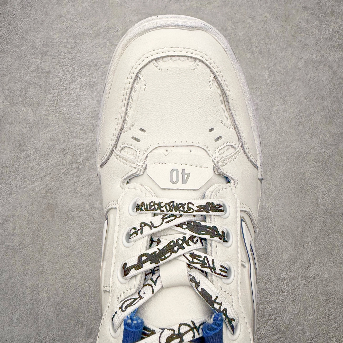 图片[4]-＃TG性价比 Balenciaga Hamptons Worn-Out 巴黎世家涤纶（聚酯纤维）牛皮革 圆头系带 低帮 生活休闲鞋板鞋 尺码：35 36 37 38 39 40 41 42 43 44 45 46-选品中心