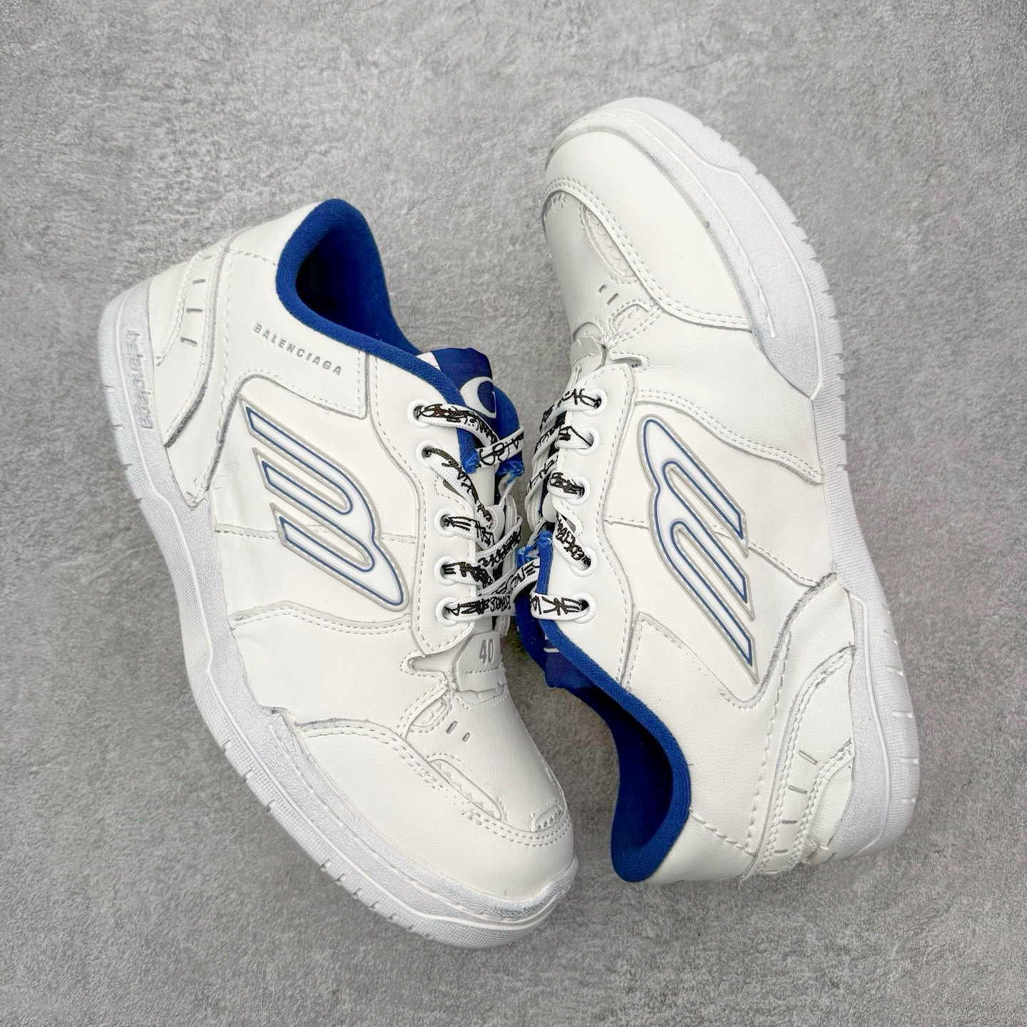 图片[3]-＃TG性价比 Balenciaga Hamptons Worn-Out 巴黎世家涤纶（聚酯纤维）牛皮革 圆头系带 低帮 生活休闲鞋板鞋 尺码：35 36 37 38 39 40 41 42 43 44 45 46-选品中心