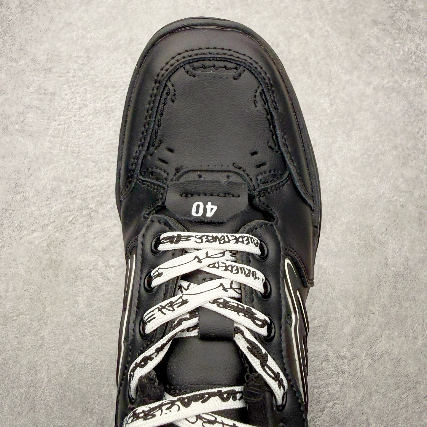 图片[4]-＃TG性价比 Balenciaga Hamptons Worn-Out 巴黎世家涤纶（聚酯纤维）牛皮革 圆头系带 低帮 生活休闲鞋板鞋 尺码：35 36 37 38 39 40 41 42 43 44 45 46-选品中心